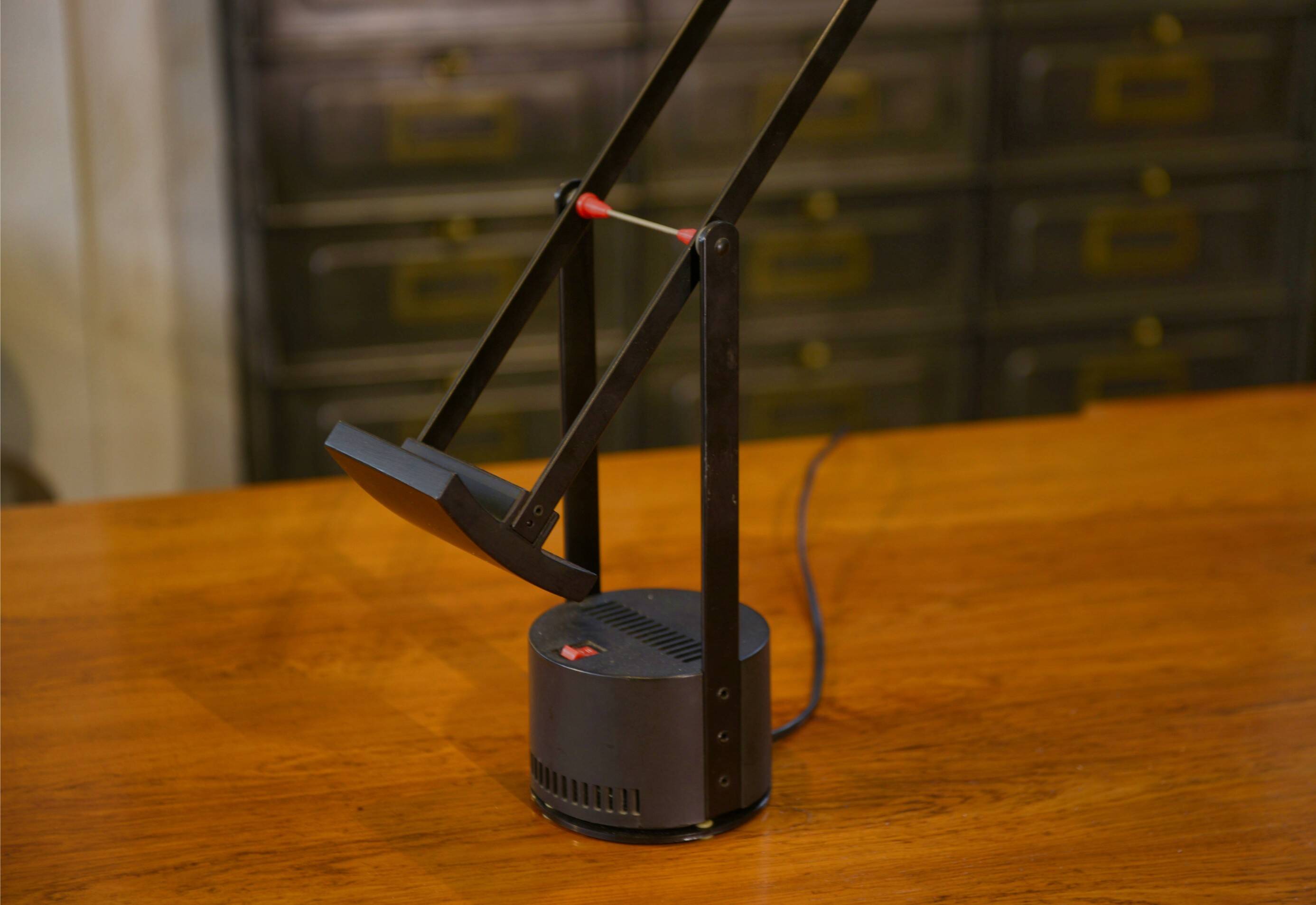 Tizio desk lamp by Richard Sapper for Artemide 1980s