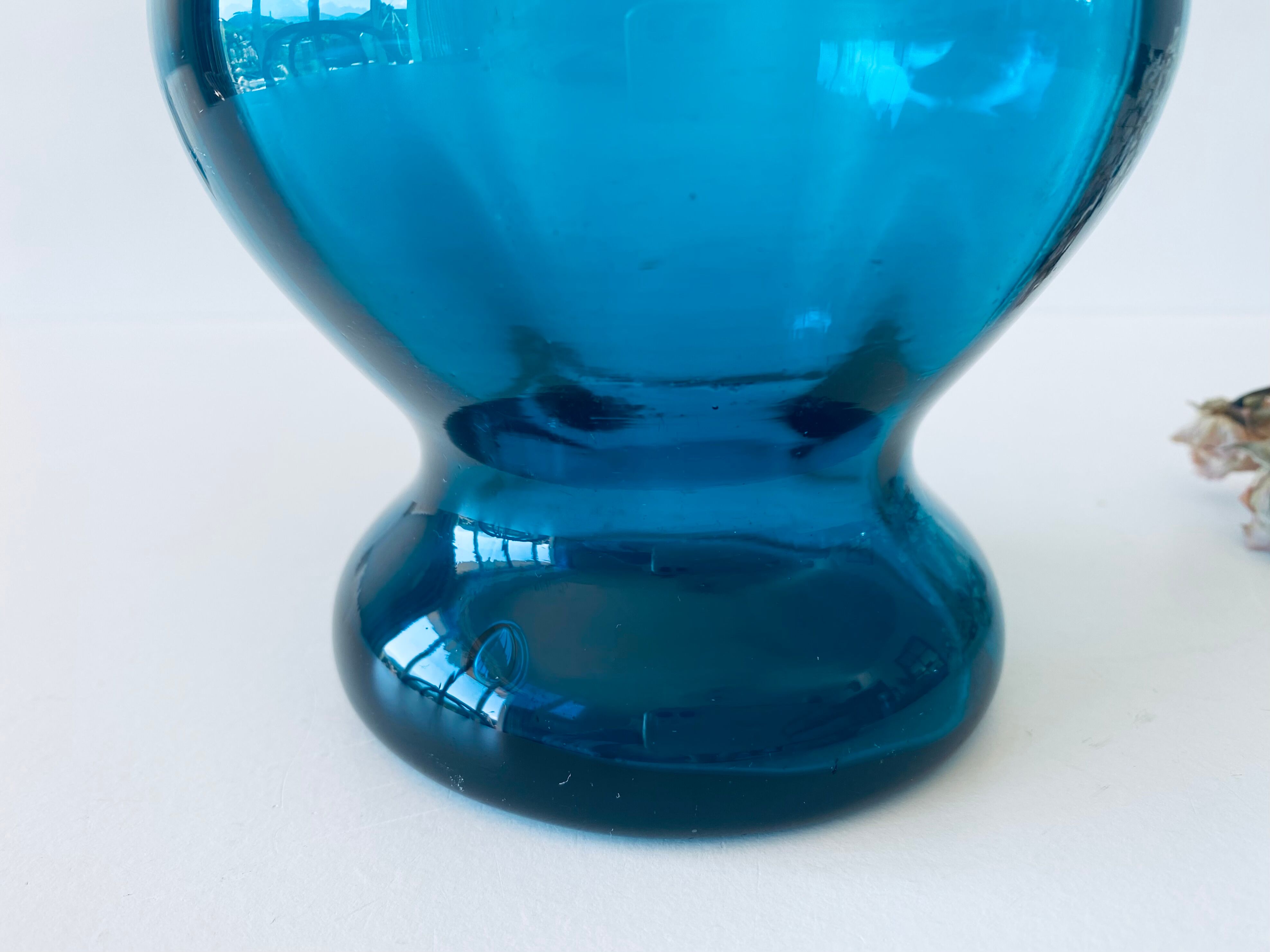 Old blue duck vase with collar