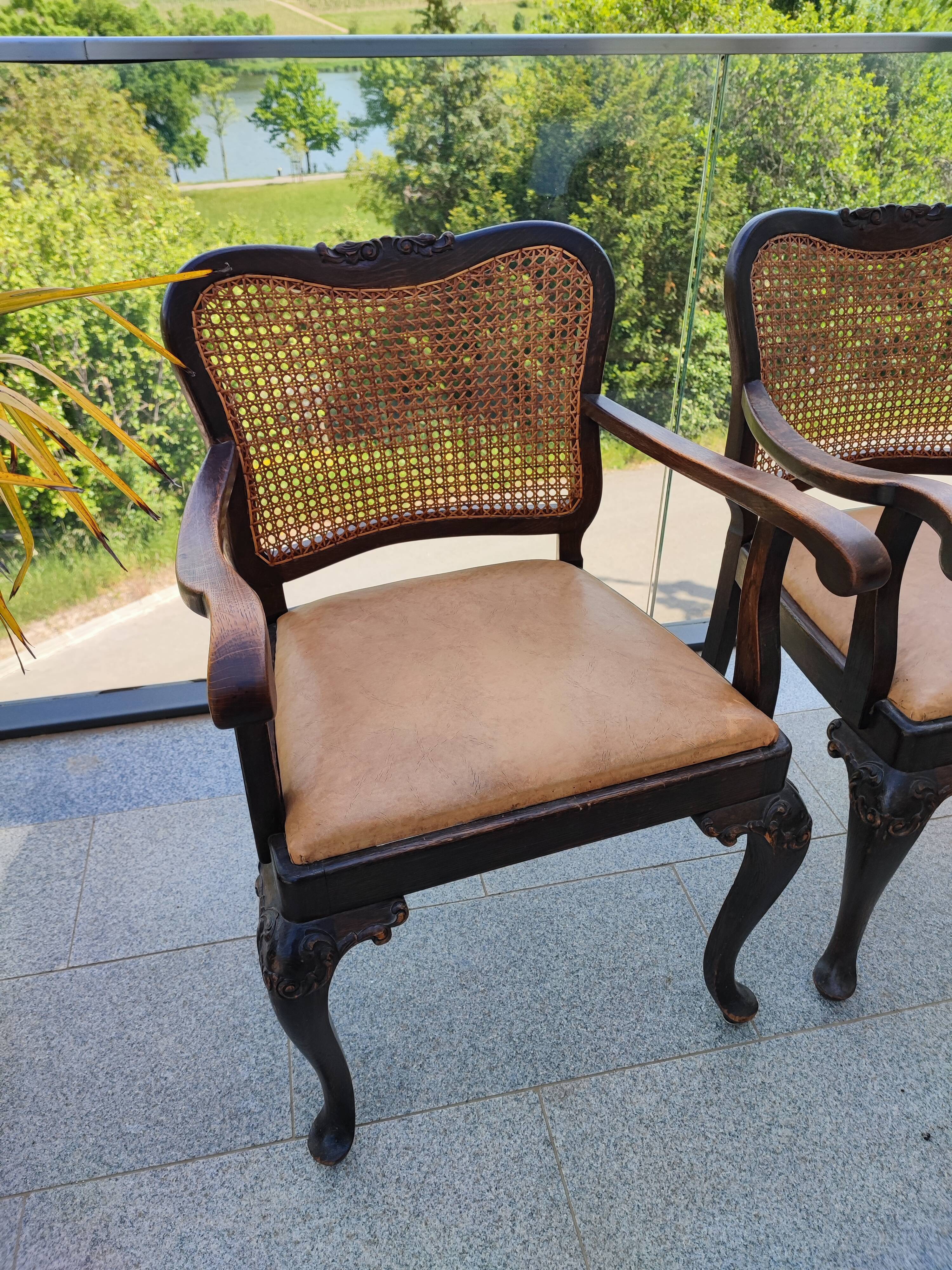 Ribbed leather office chair