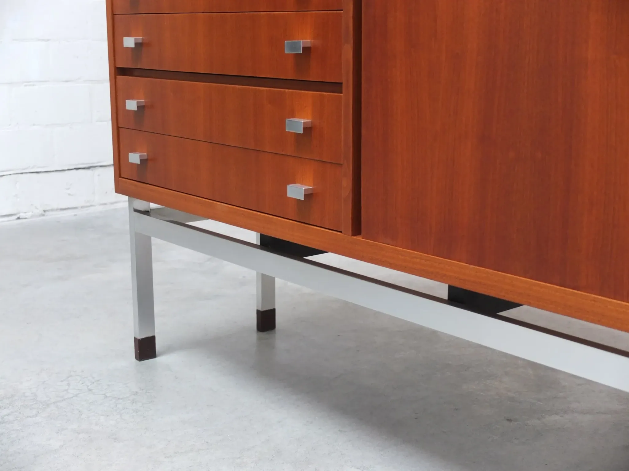 Belgian modernist bar cabinet by Werner Wölfers for V-Form, 1965