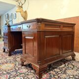 Classic English desk with green leather