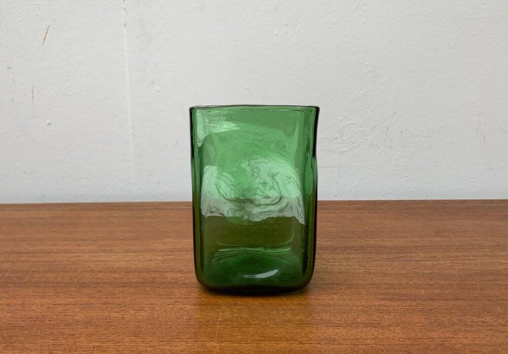 Vase en verre scandinave du milieu du siècle, années 1960