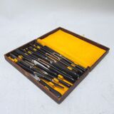 Set of wooden knives