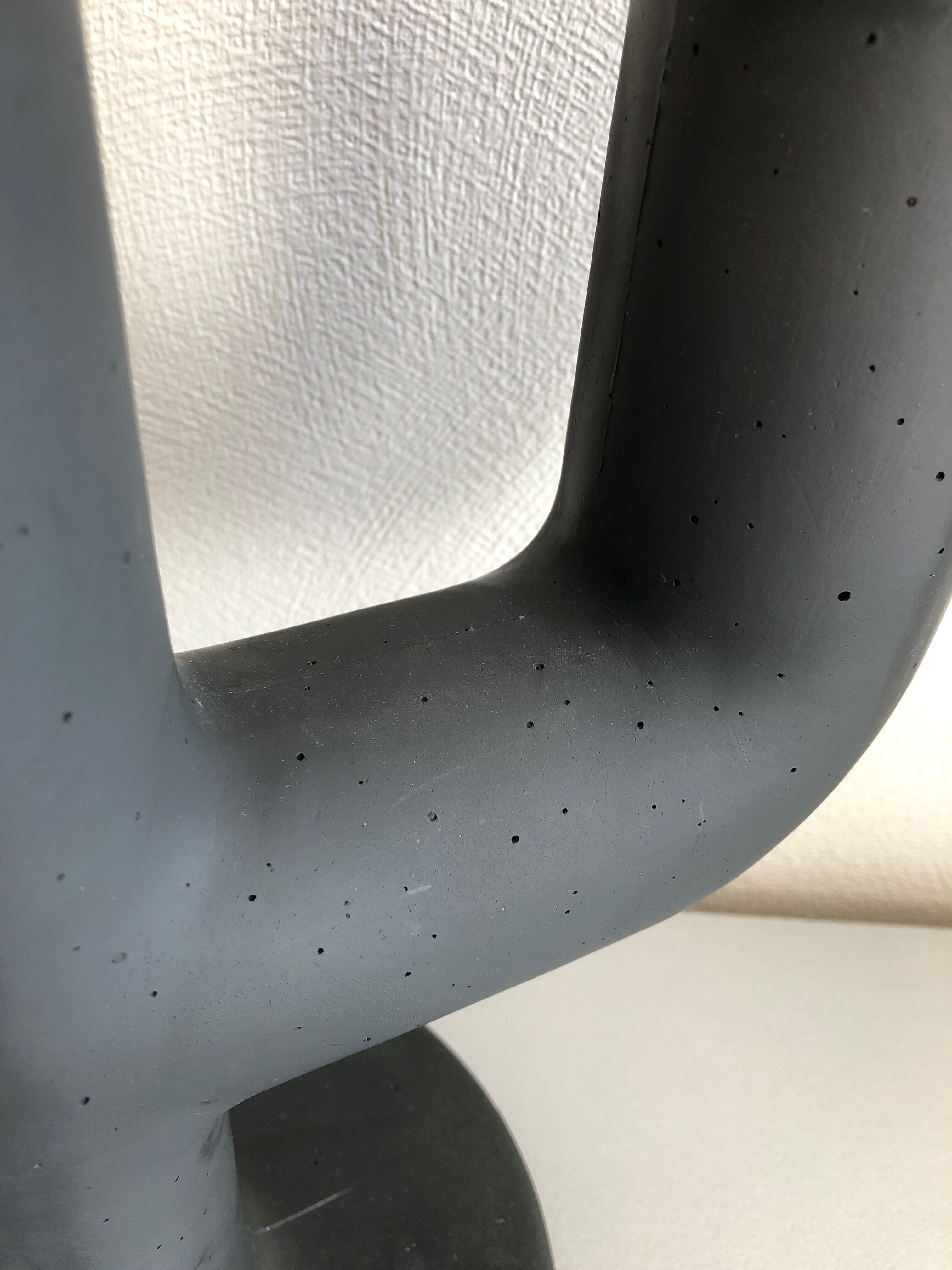 Candlestick by Weight Here de Kibisi