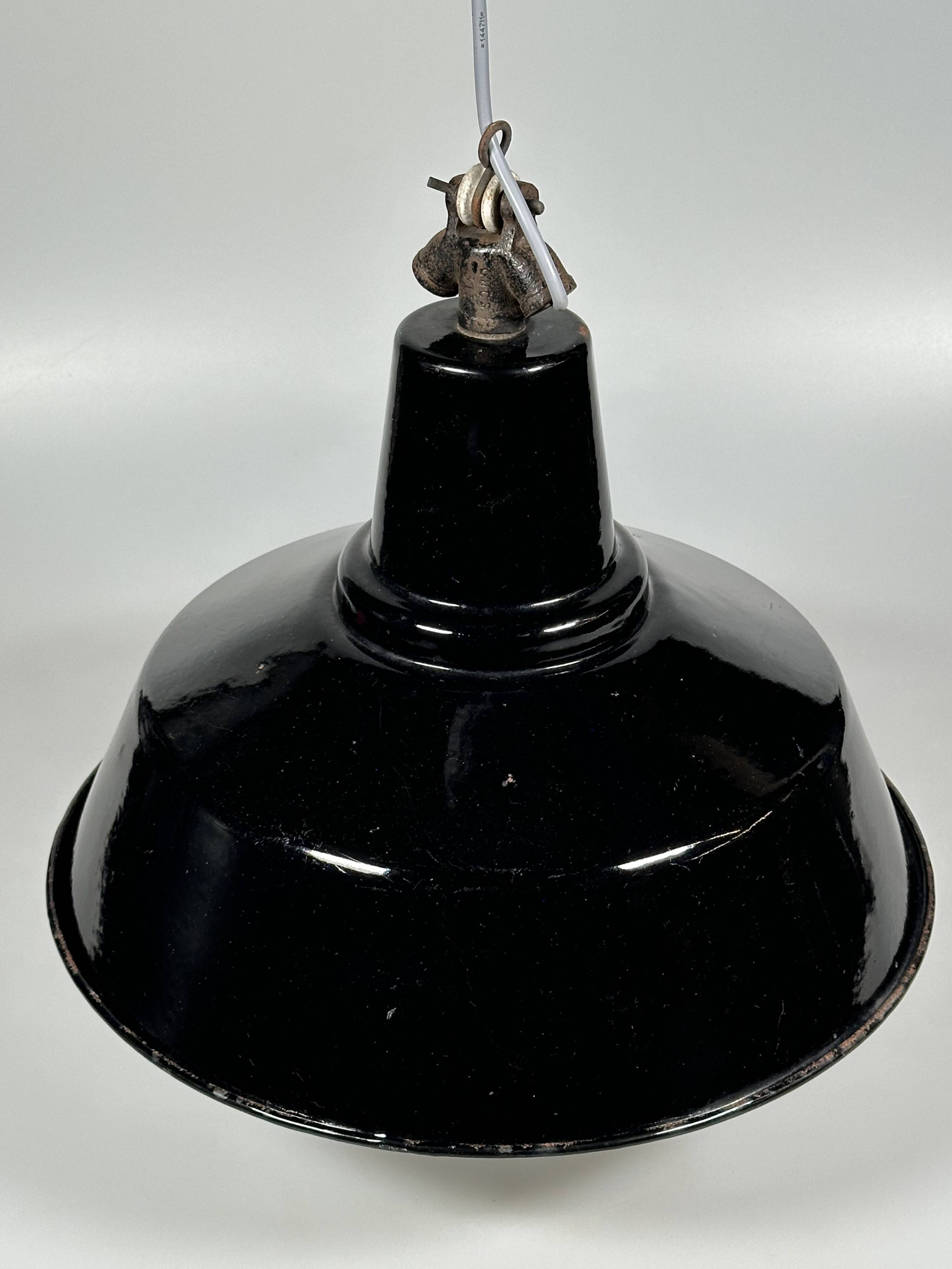 1930s/1940s Ceiling Lamp Industrial Lamp Enamel Loft Metal Bauhaus Design