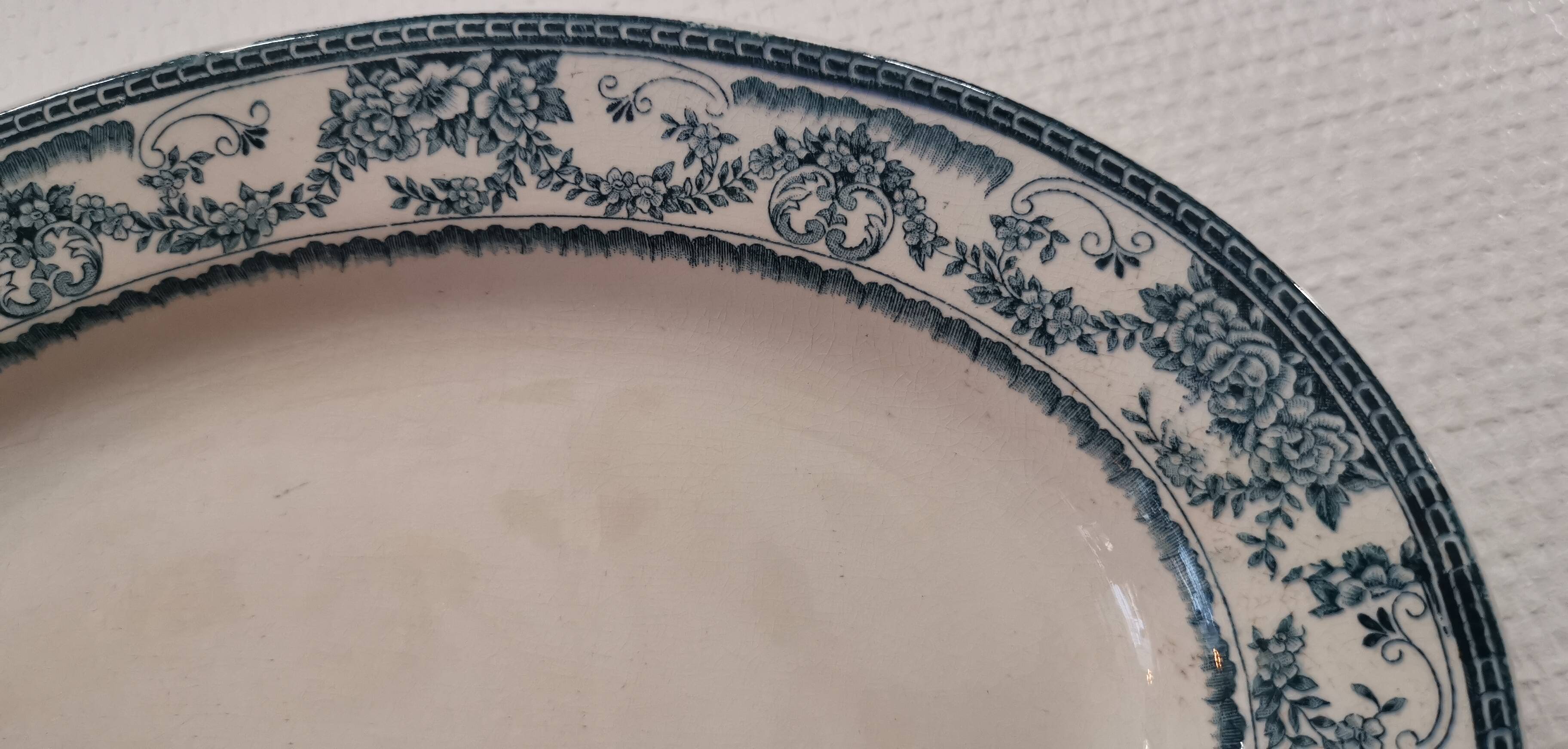 Old oval dish Manufacture Impériale et royale Belgium model Nimy