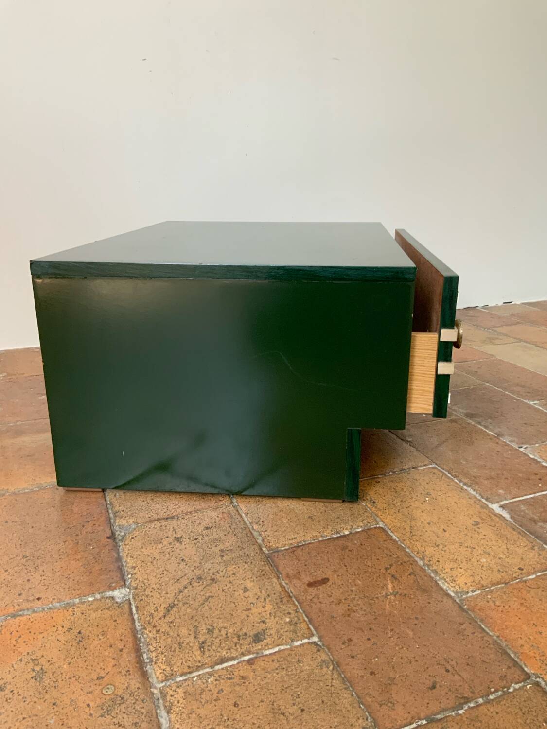 Small occasional piece of furniture