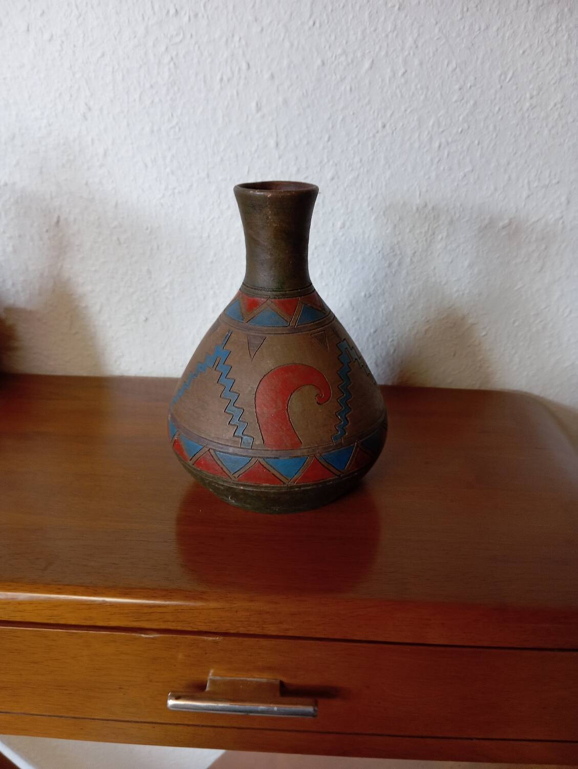 Native American vase from the late 1950s