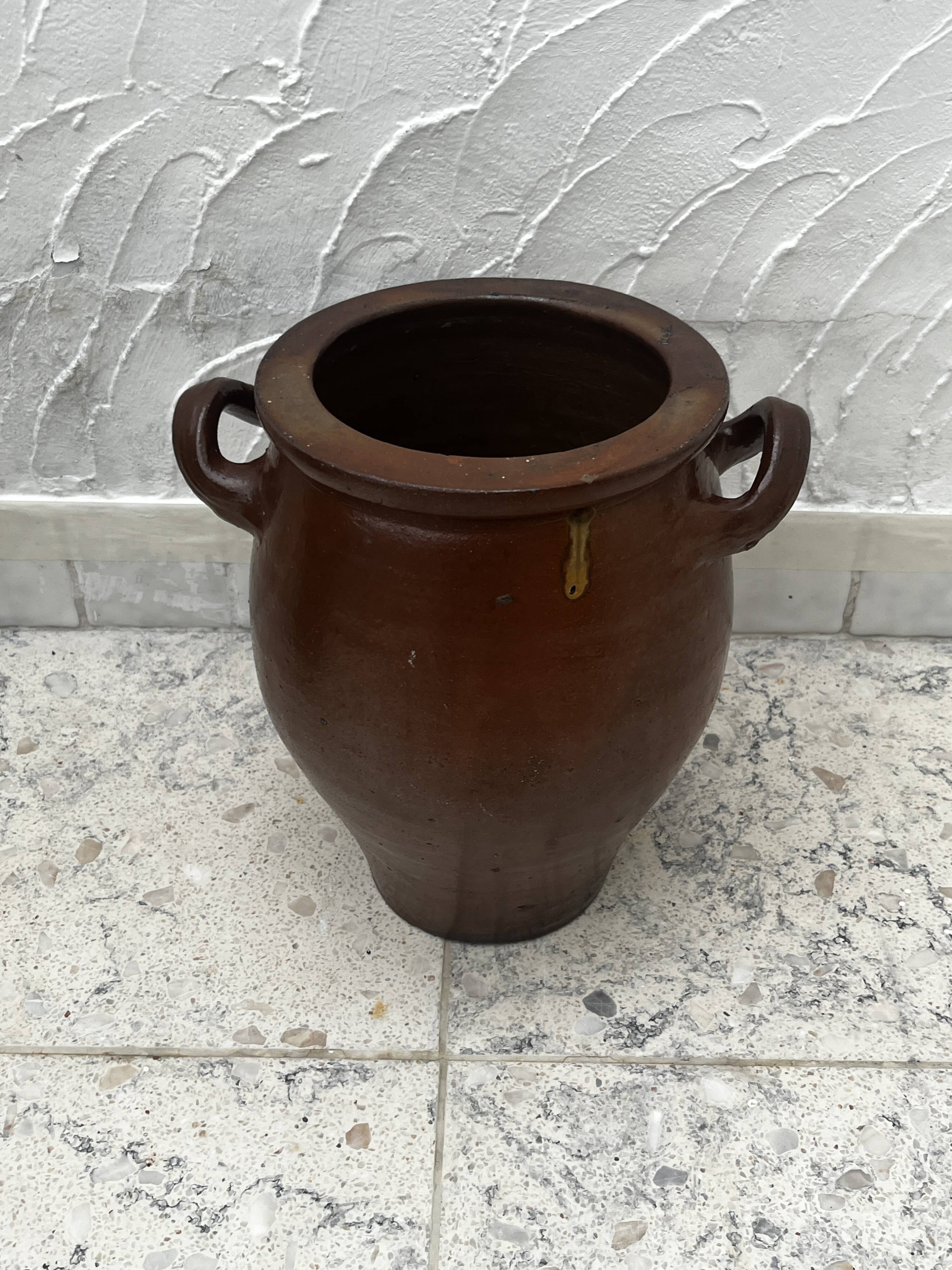 Terracotta basin