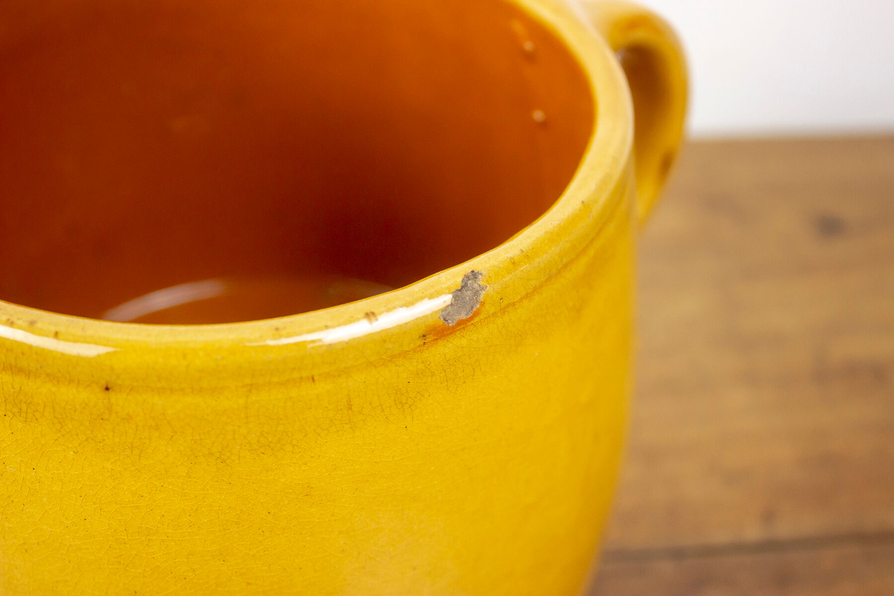 Yellow ochre pot with double handles