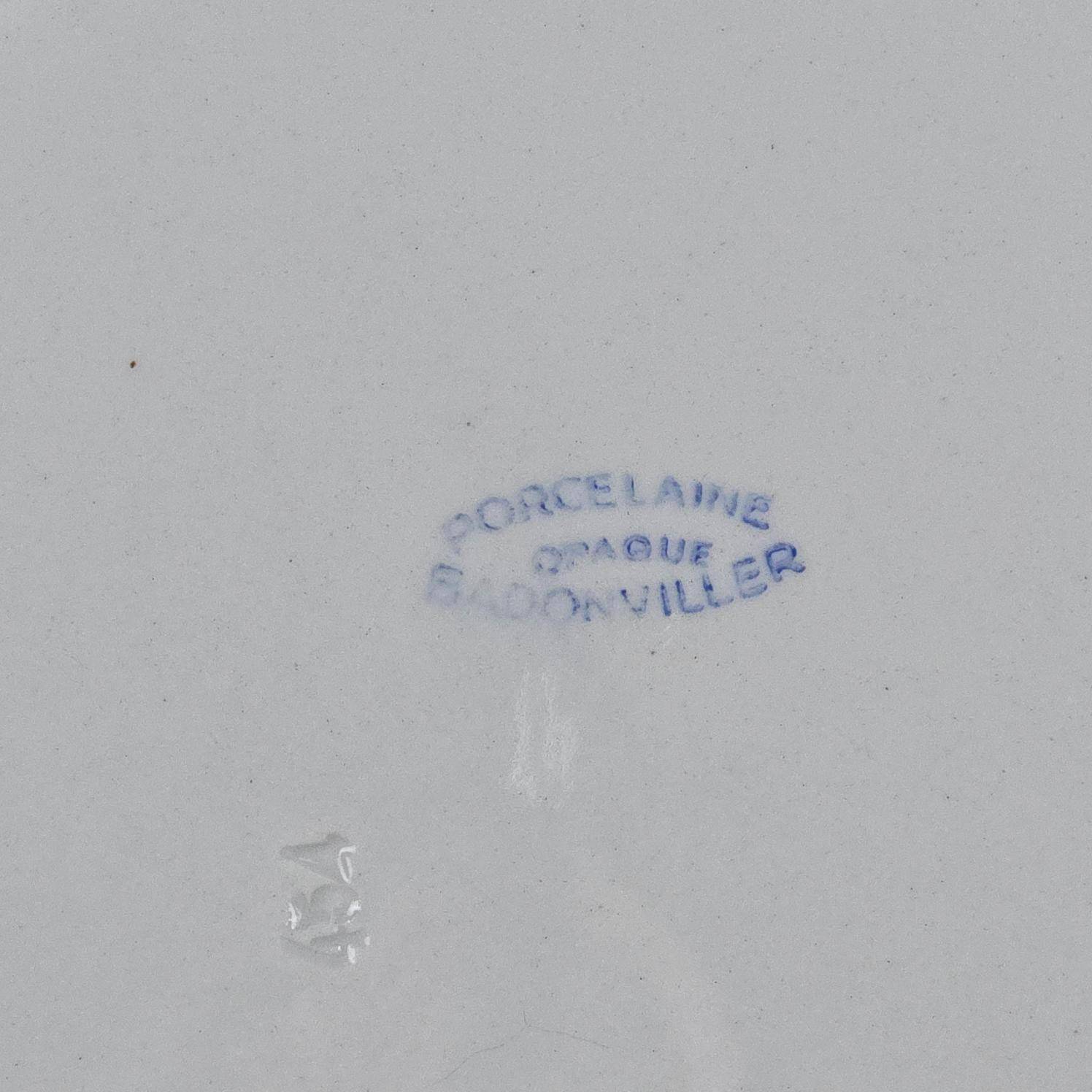 Plat ancien Badonviller – décor floral rose – porcelaine opaque années 50