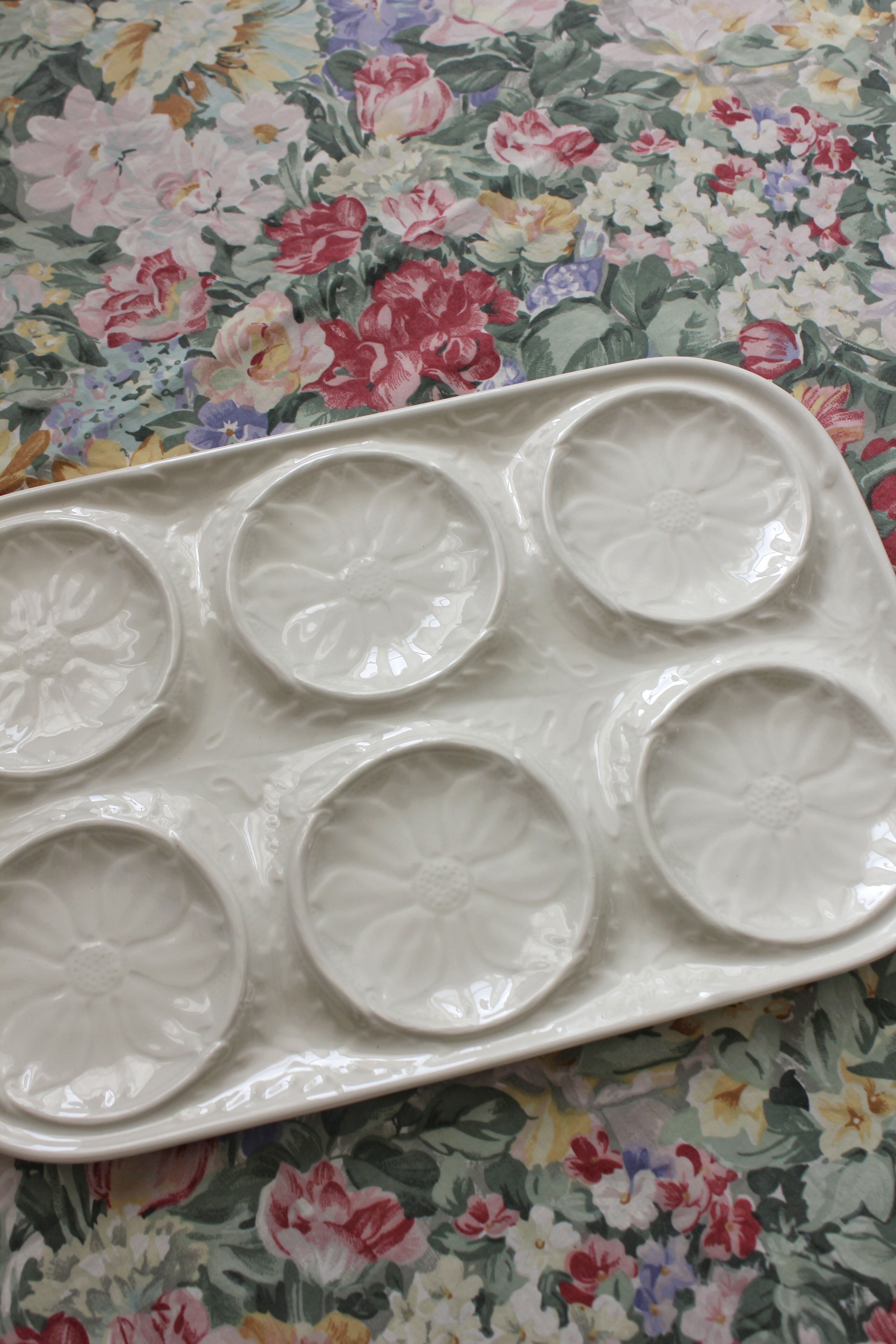 Vintage rectangular earthenware dish in Gien slipware