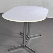 Table de repas ovale et extensible des années 50 chrome et formica