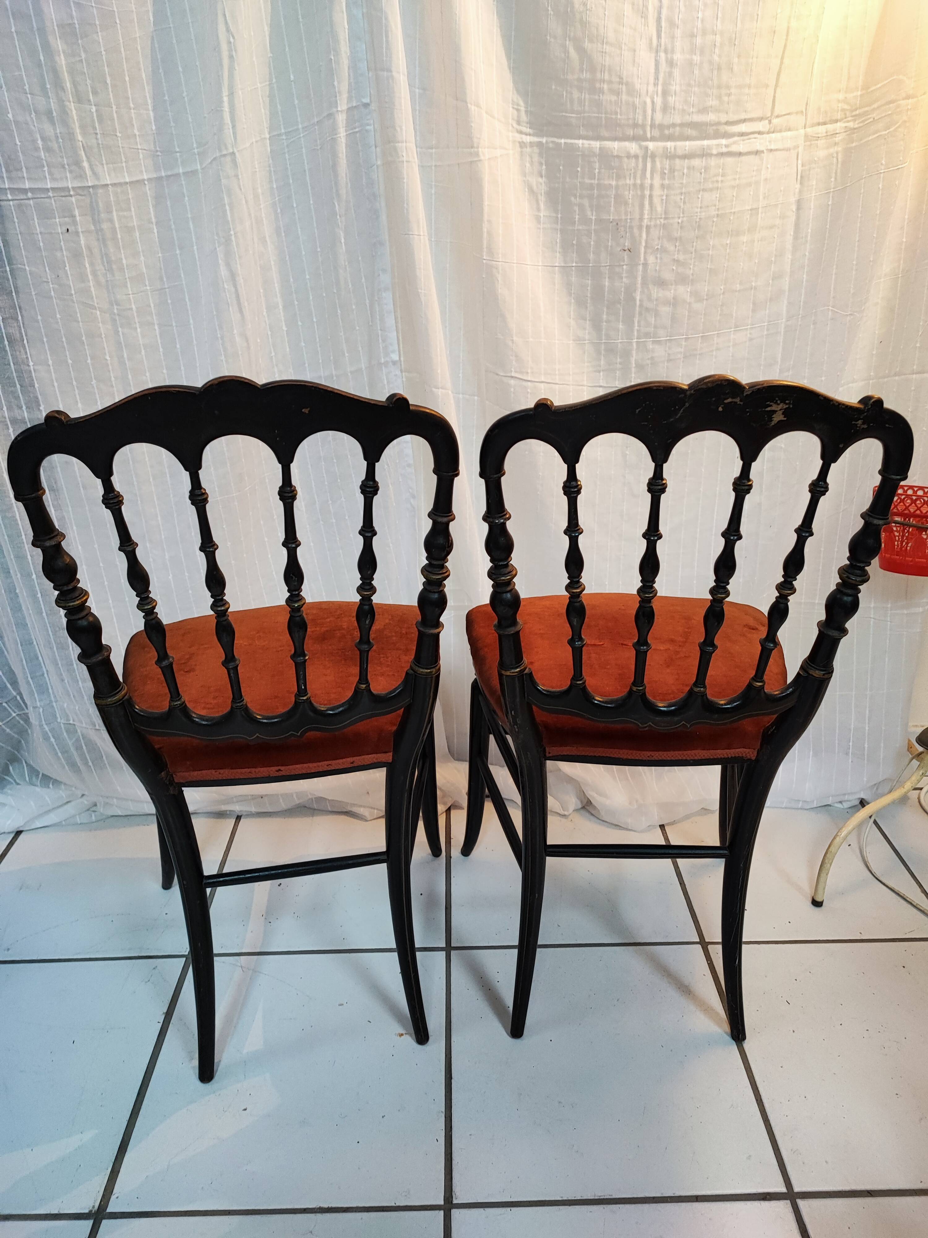 Paire de chaises Napoléon III modèle Opéra