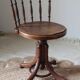 Fauteuil de bureau pivotant en bois années 20