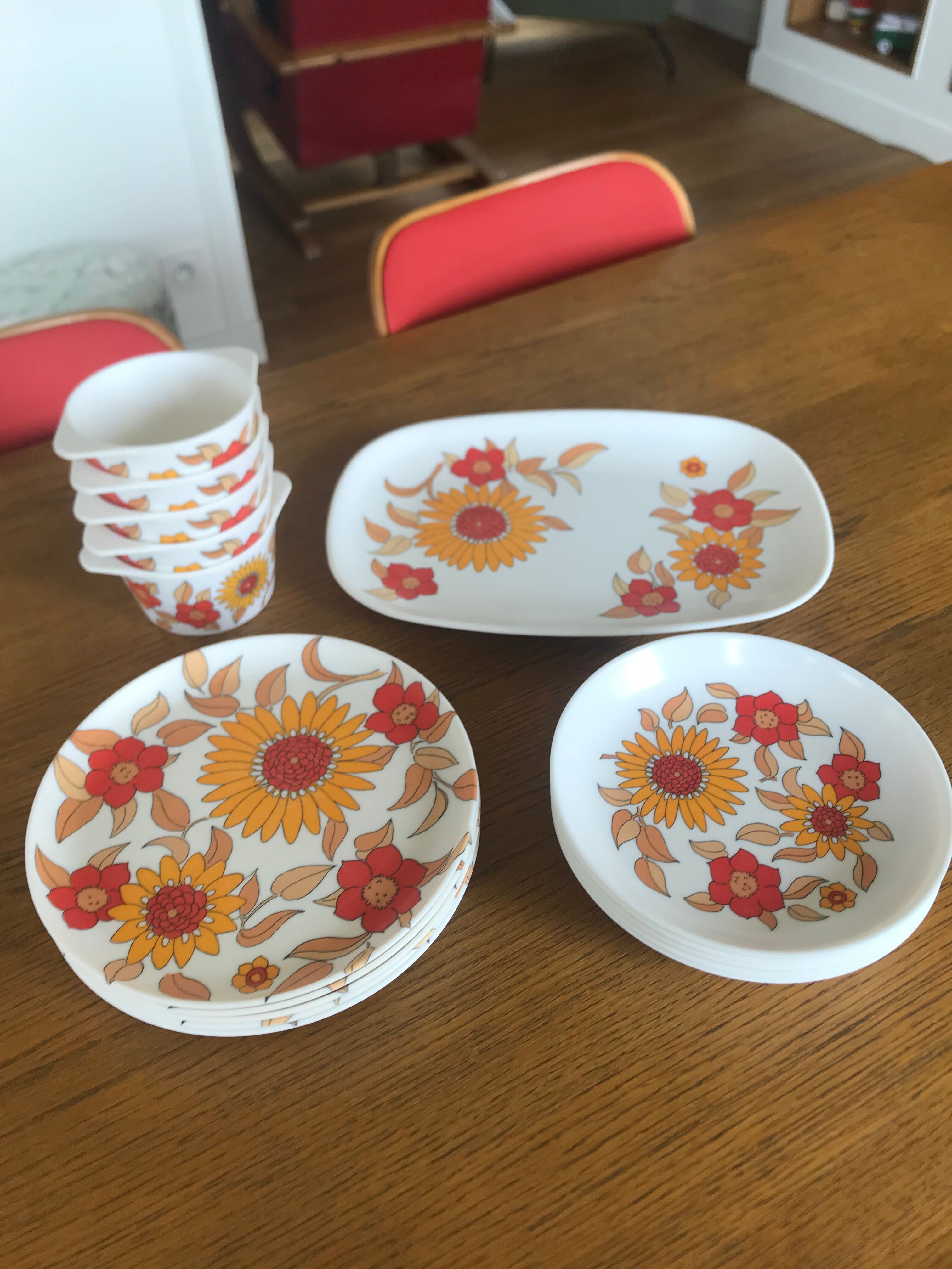 Vintage tableware service