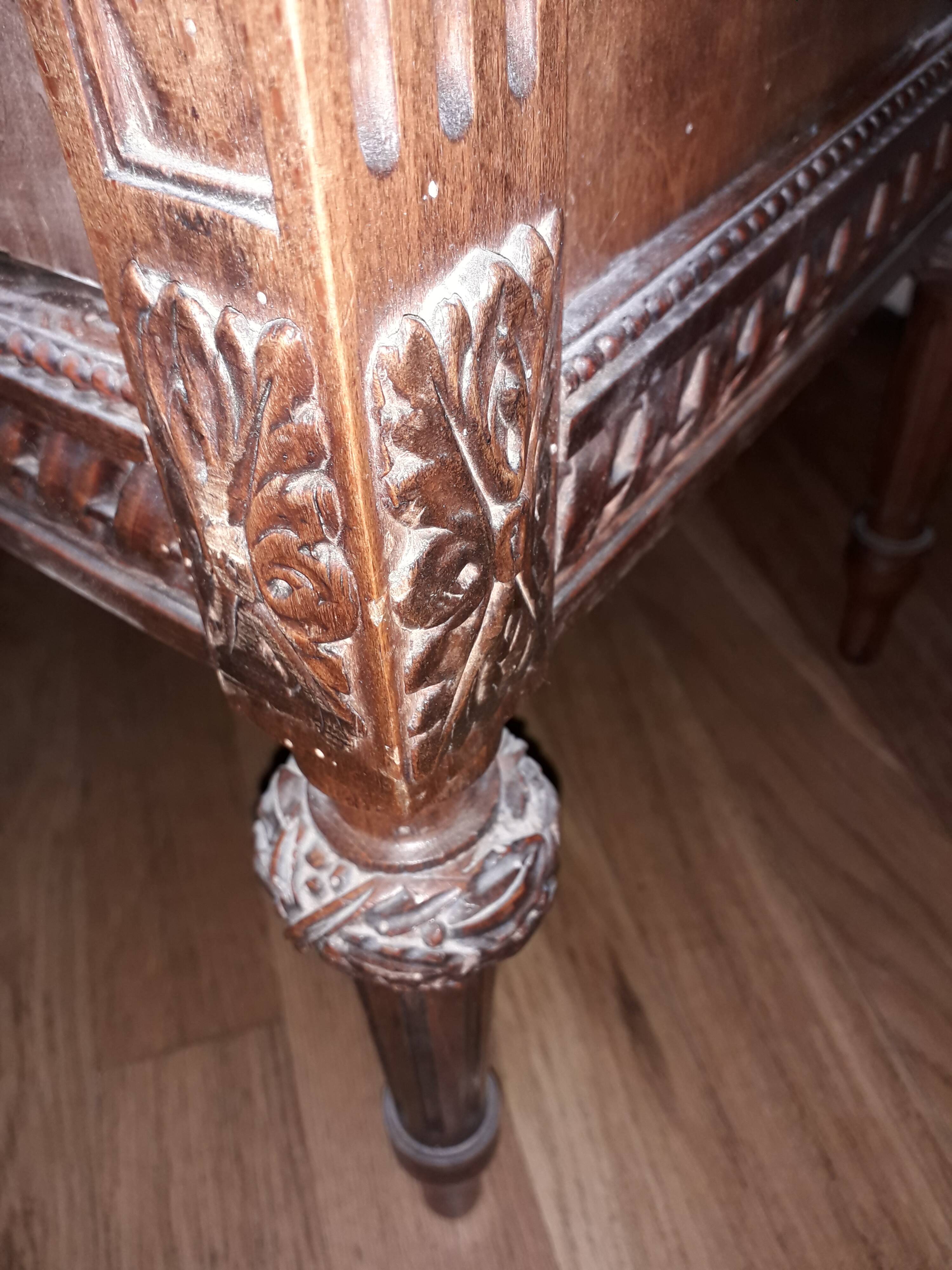 Louis XVI style grilled buffet