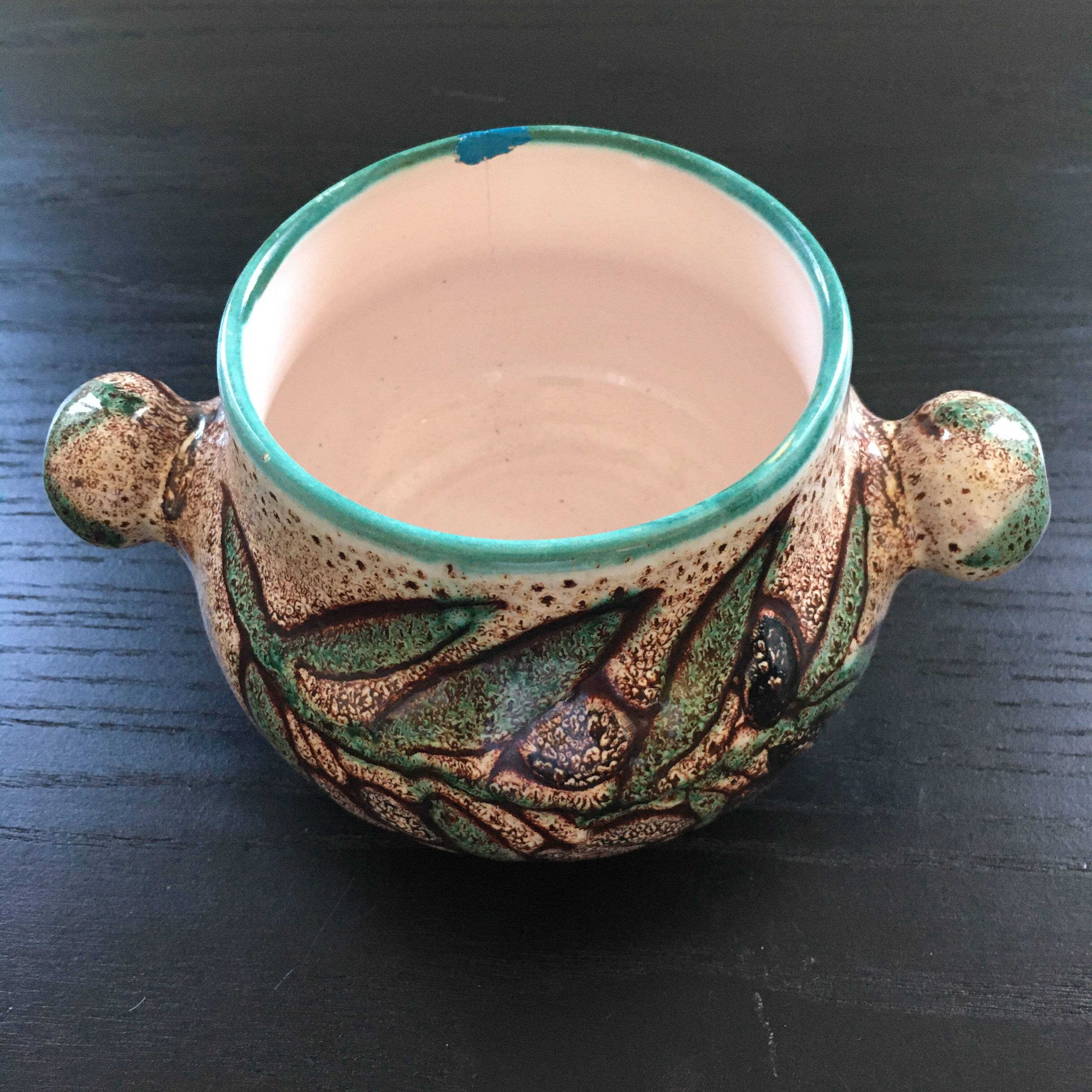 Pot signed Vallauris olive decor