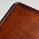Table d'appoint anglaise élégante du milieu du 19e siècle en bois massif