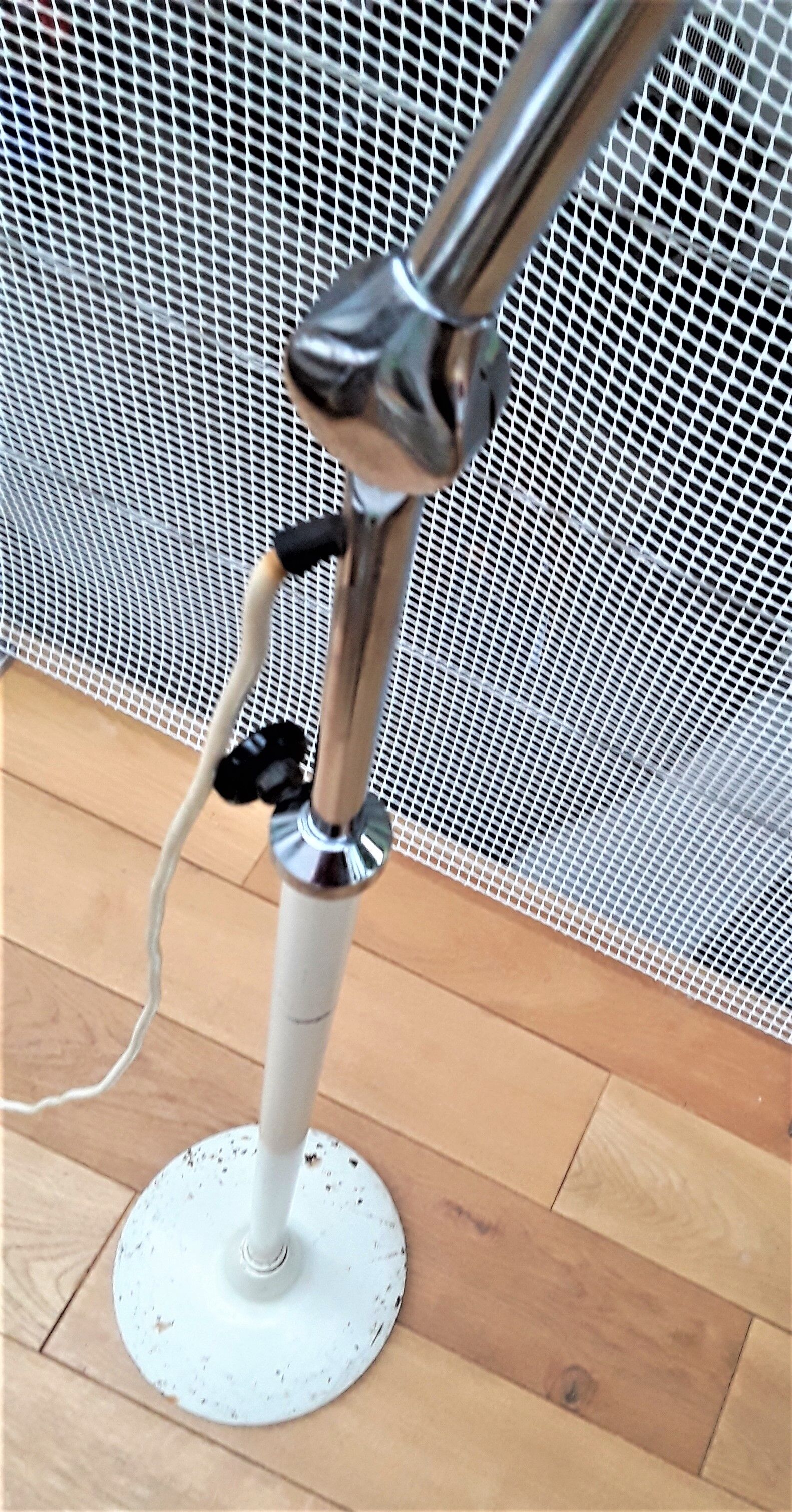 Jumo diabolo lamppost