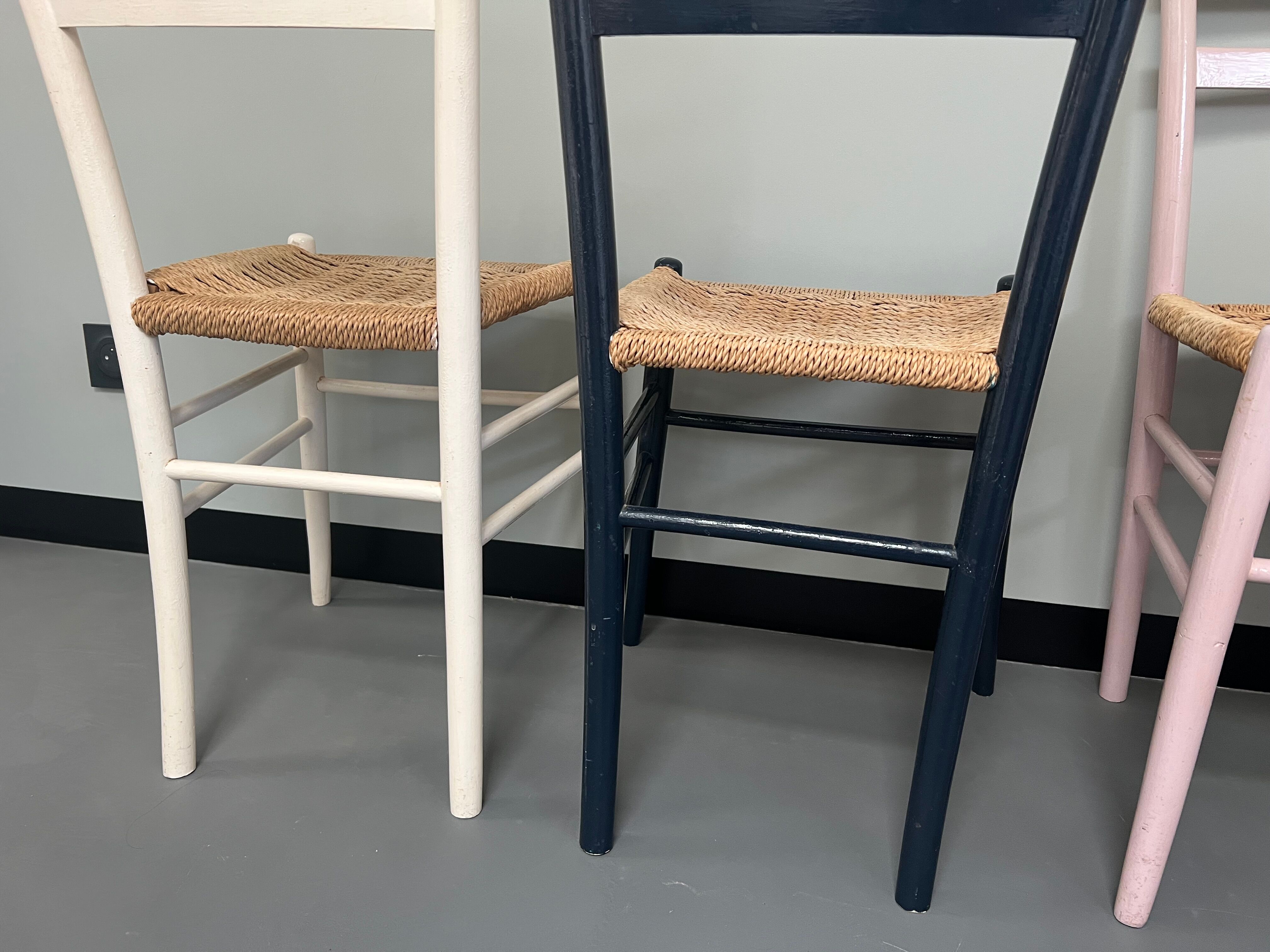 6 Italian chairs from the 60s solid beech and rope