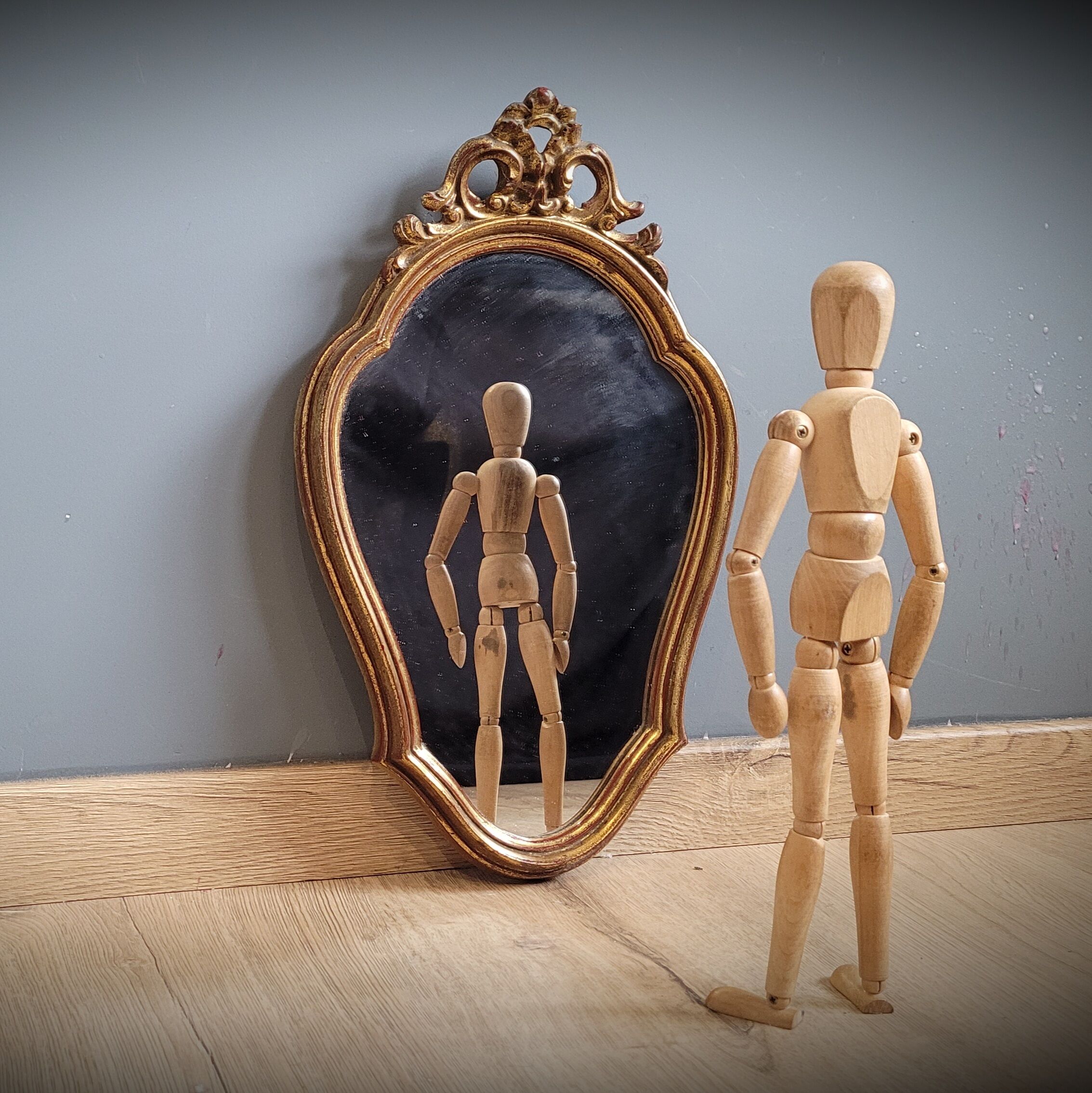 Ornate golden mirror 40x24