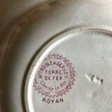 Round red dish Terre de Fer, Boulenger Choisy the King