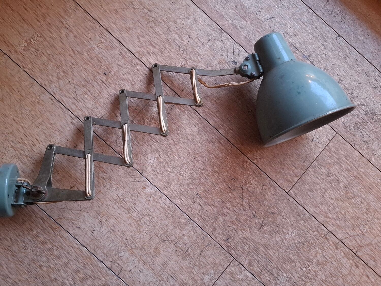 1950s extendable wall lamp
