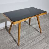 Table basse par Jiri Jiroutek