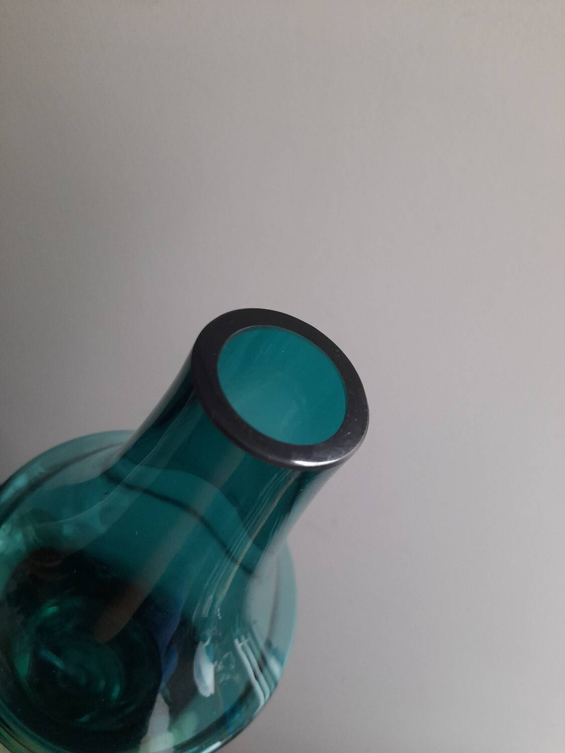 Green vase Tamara Aladin for Las Riihimäen