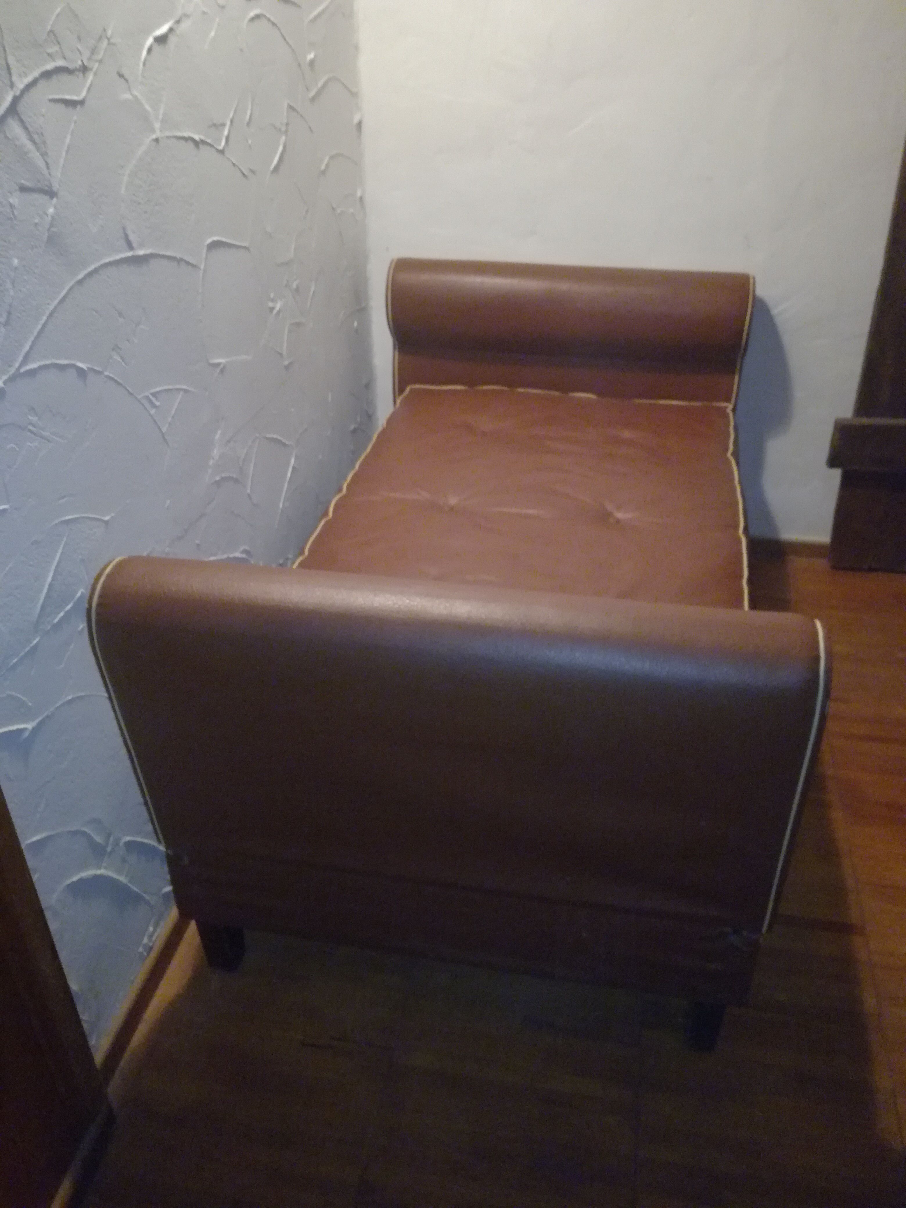 2-seater vintage fawn skai