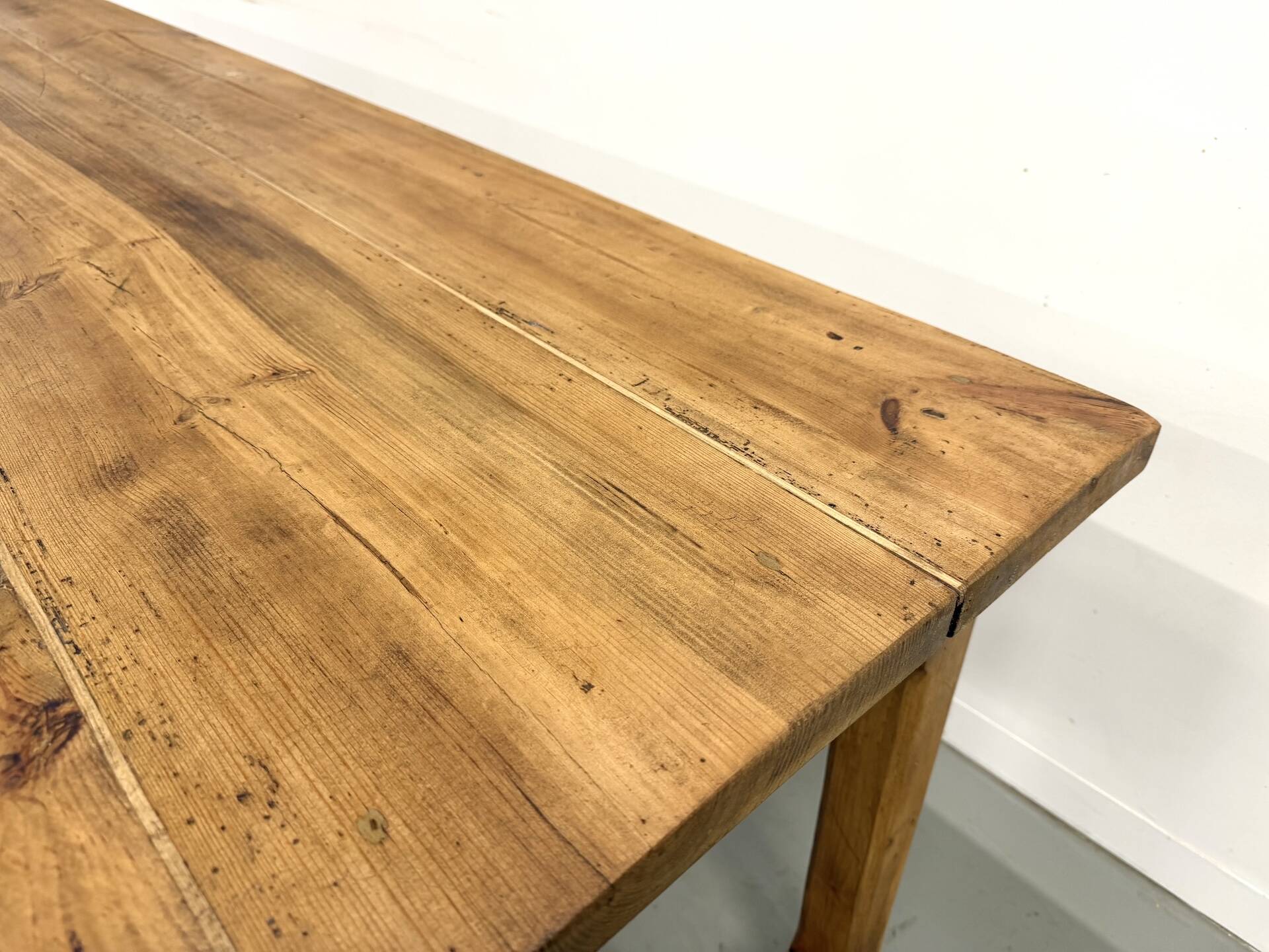 Table de Ferme "Meuble de Métier" en Pin – 8 Tiroirs (L221 cm)