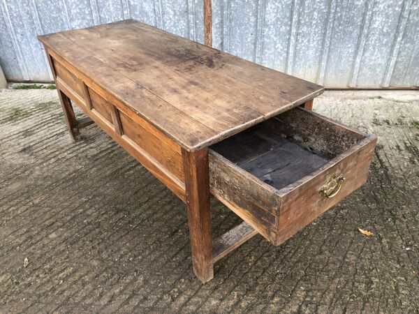 Table de ferme ancienne à panneaux dit table à gibier.