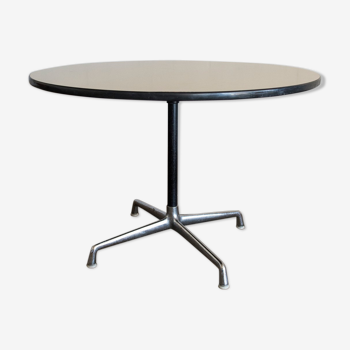 Table by Charles and Ray Eames aluminum group