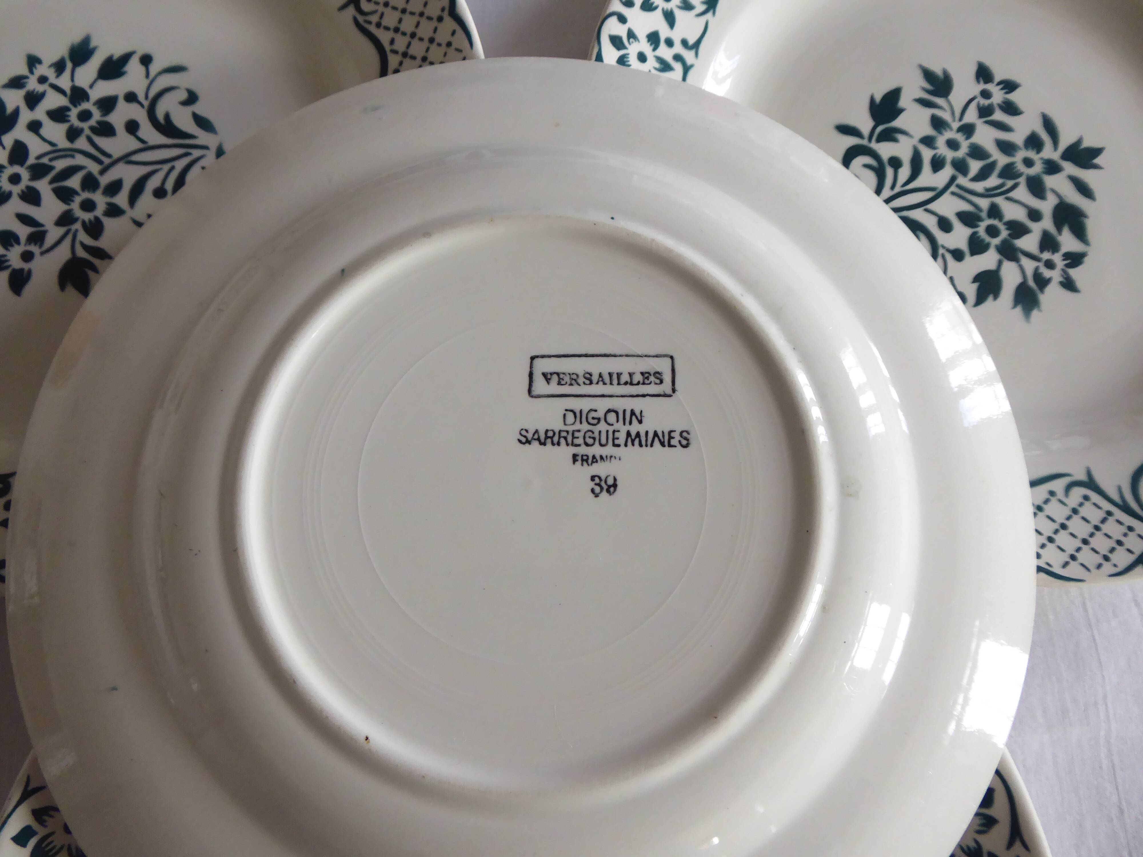 Set of 4 Digoin Sarreguemines dessert plates Versailles model
