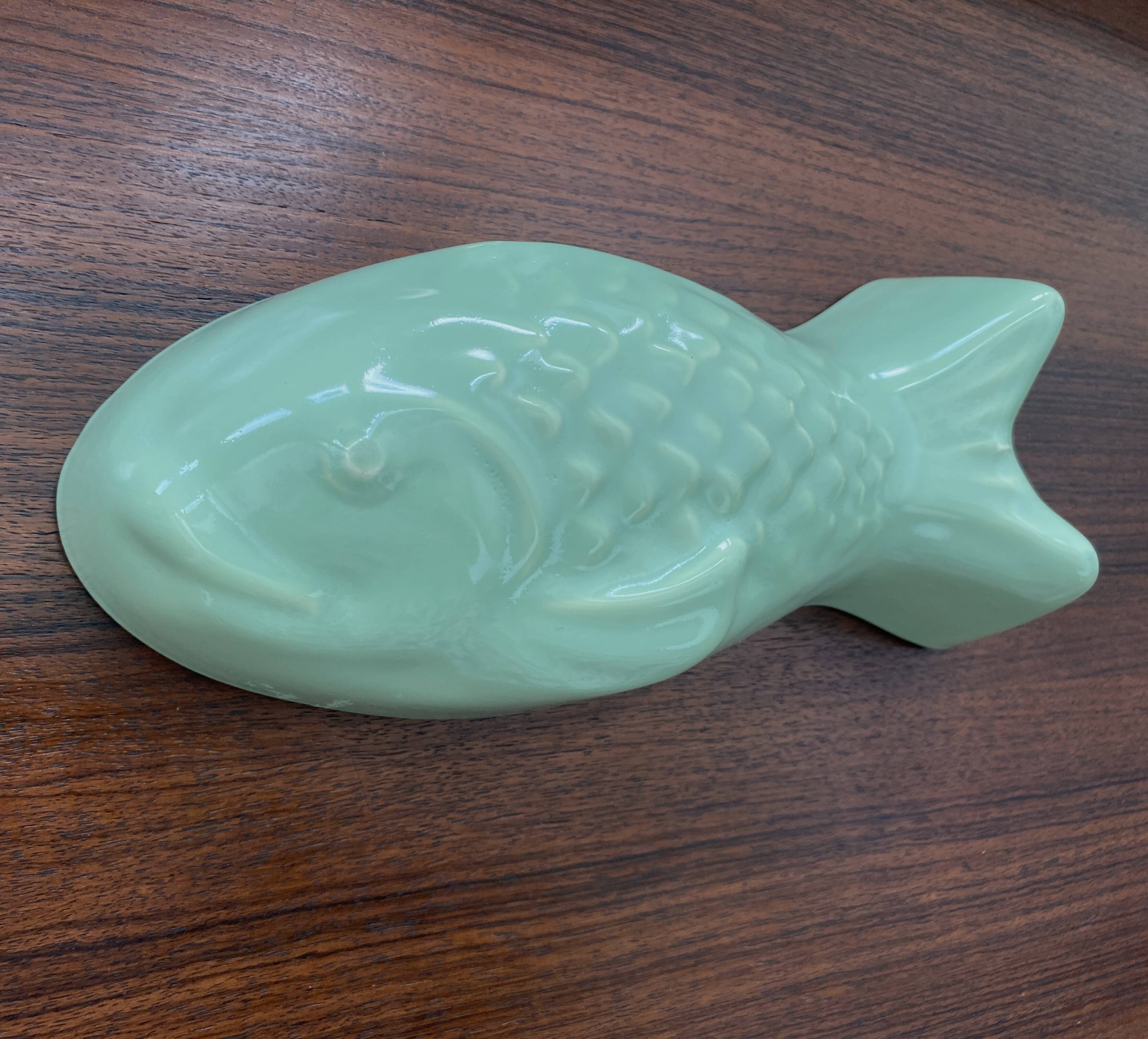 Moule à pudding en céramique vert lime Vis Shape