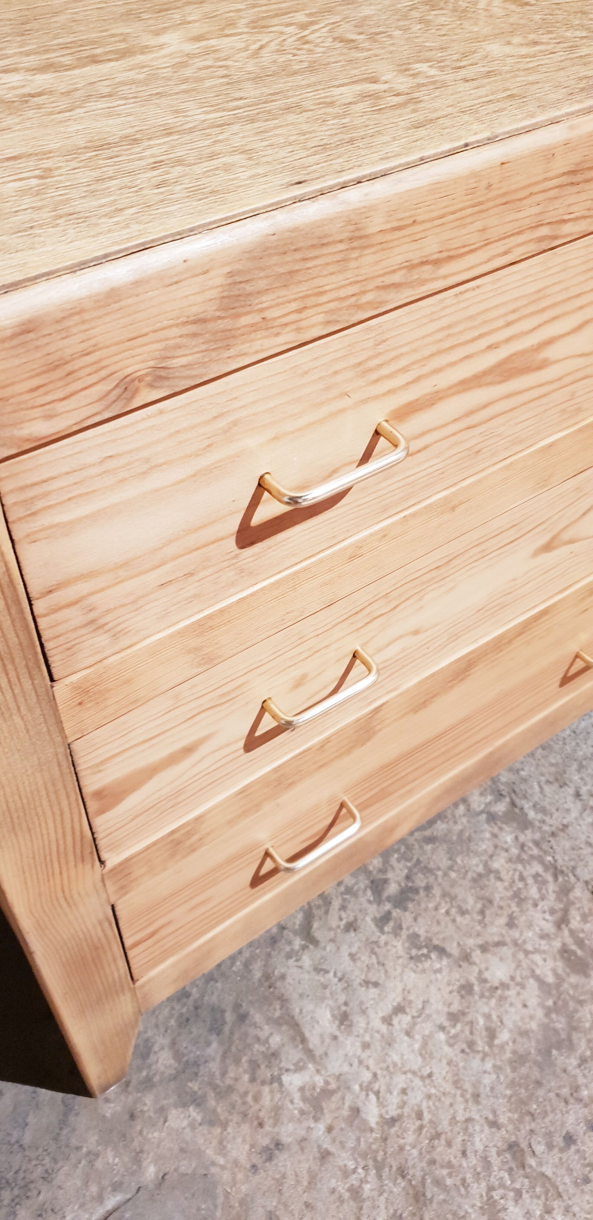 Commode vintage