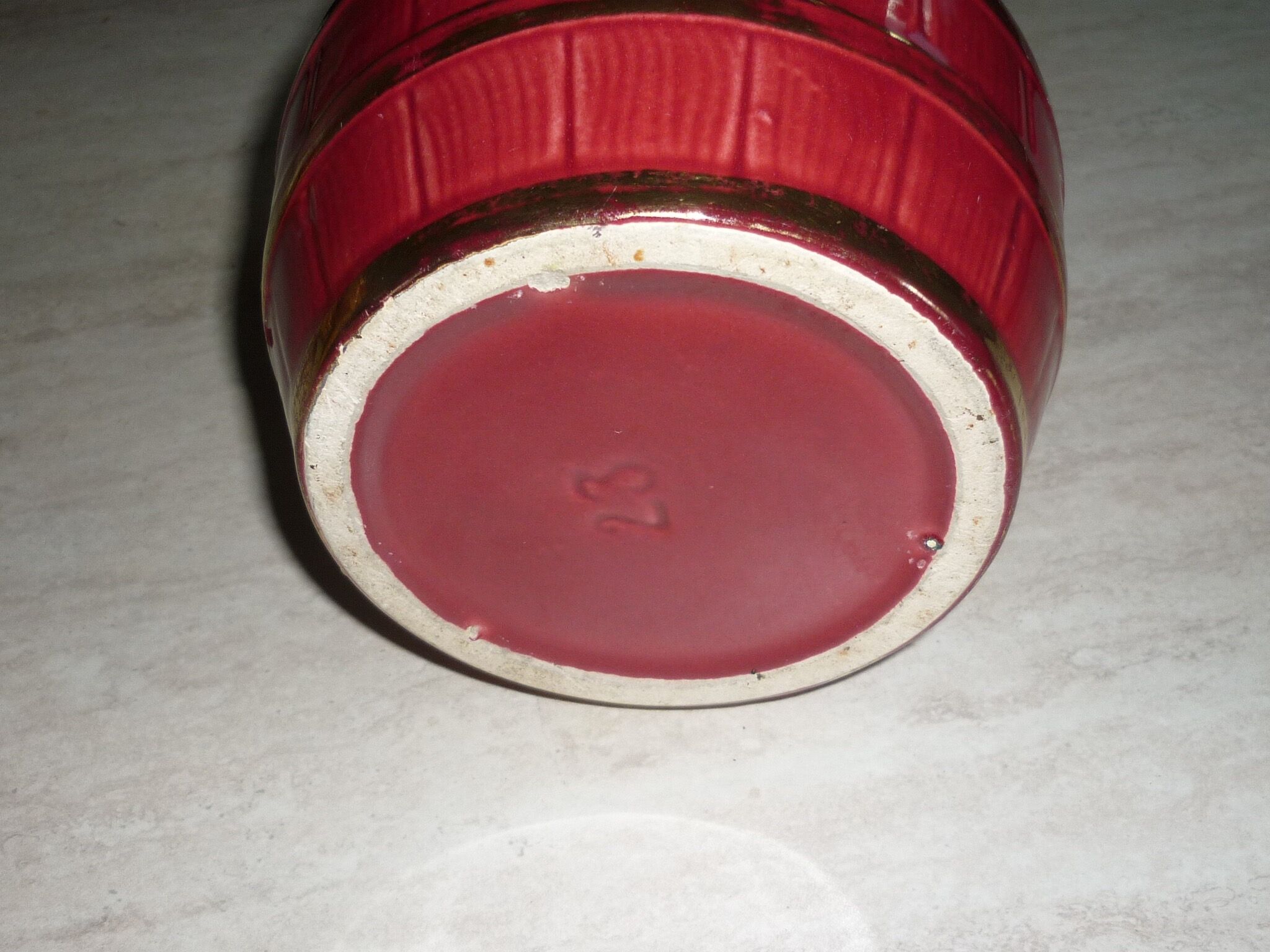 Cache-pot en céramique rouge et or vintage