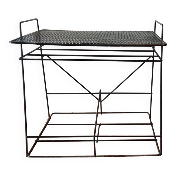 Table desserte en métal noir perforé 1950/1960.