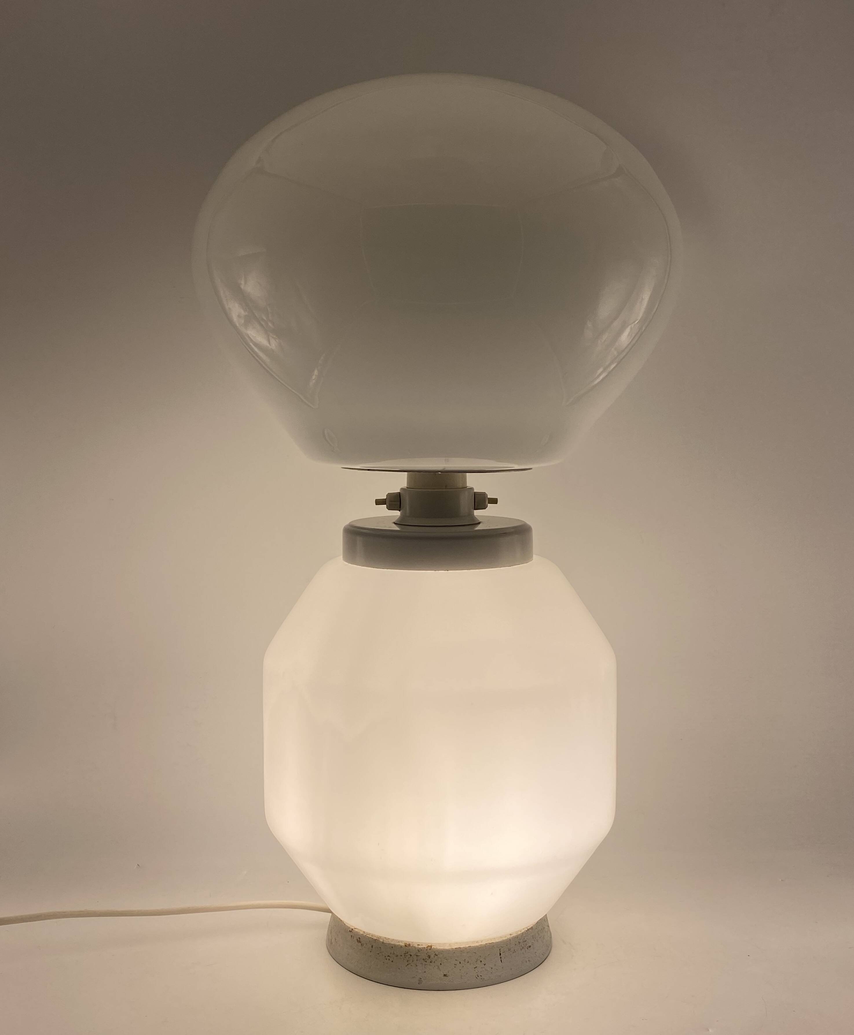 Space Age white glass table lamp, Faver Italy 1970s