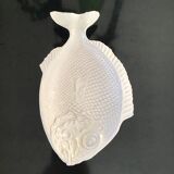 Ceramic dish white fish breaks
