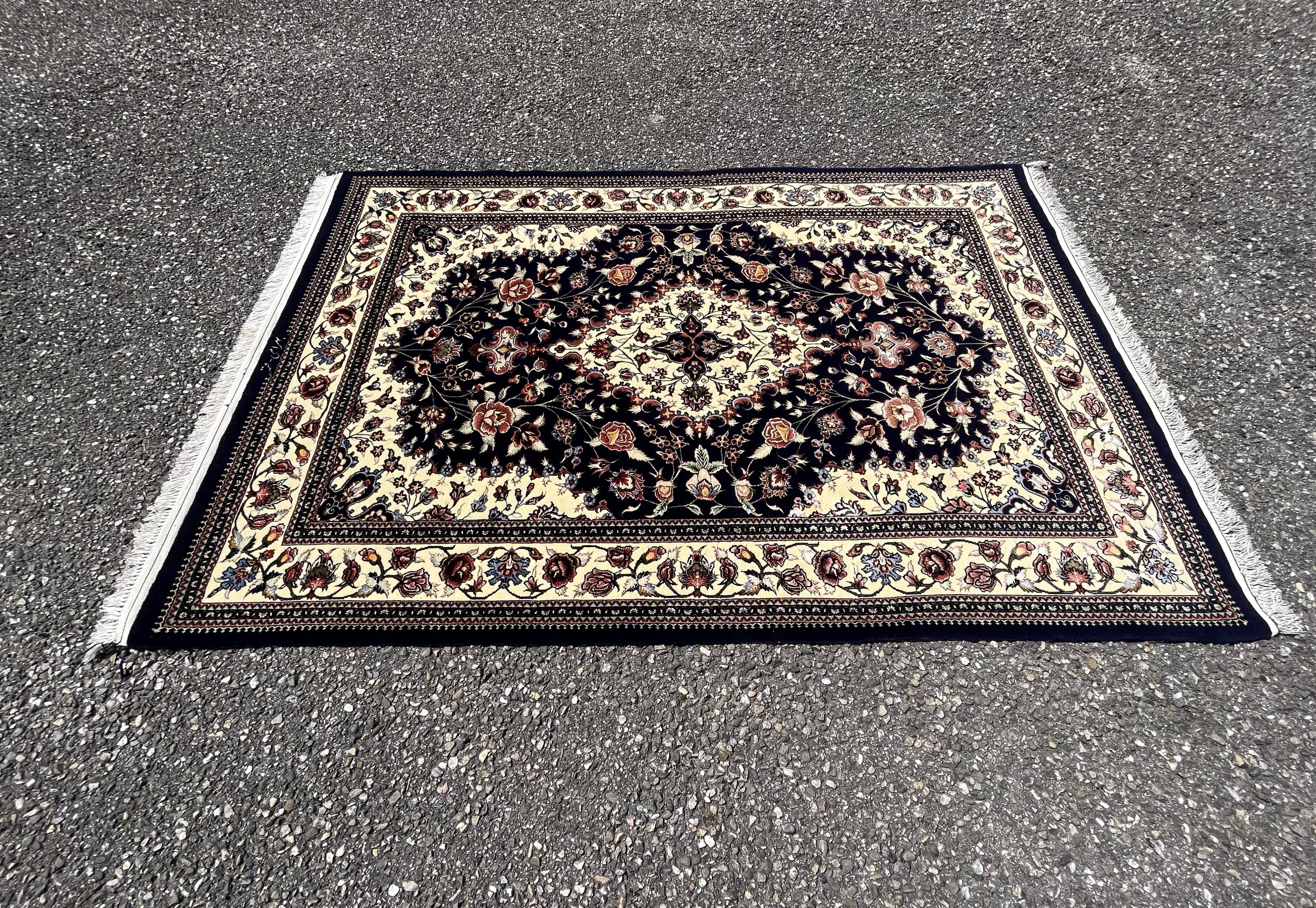 Ghoum Persian Rug "Extra Fine" wool and silk, Signed