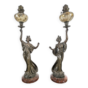 Pair of Art Nouveau oil lamps in cast iron