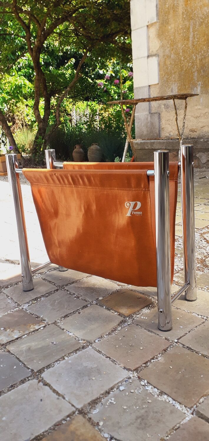 Vintage magazine holder from the 70s chrome metal and tan imitation leather