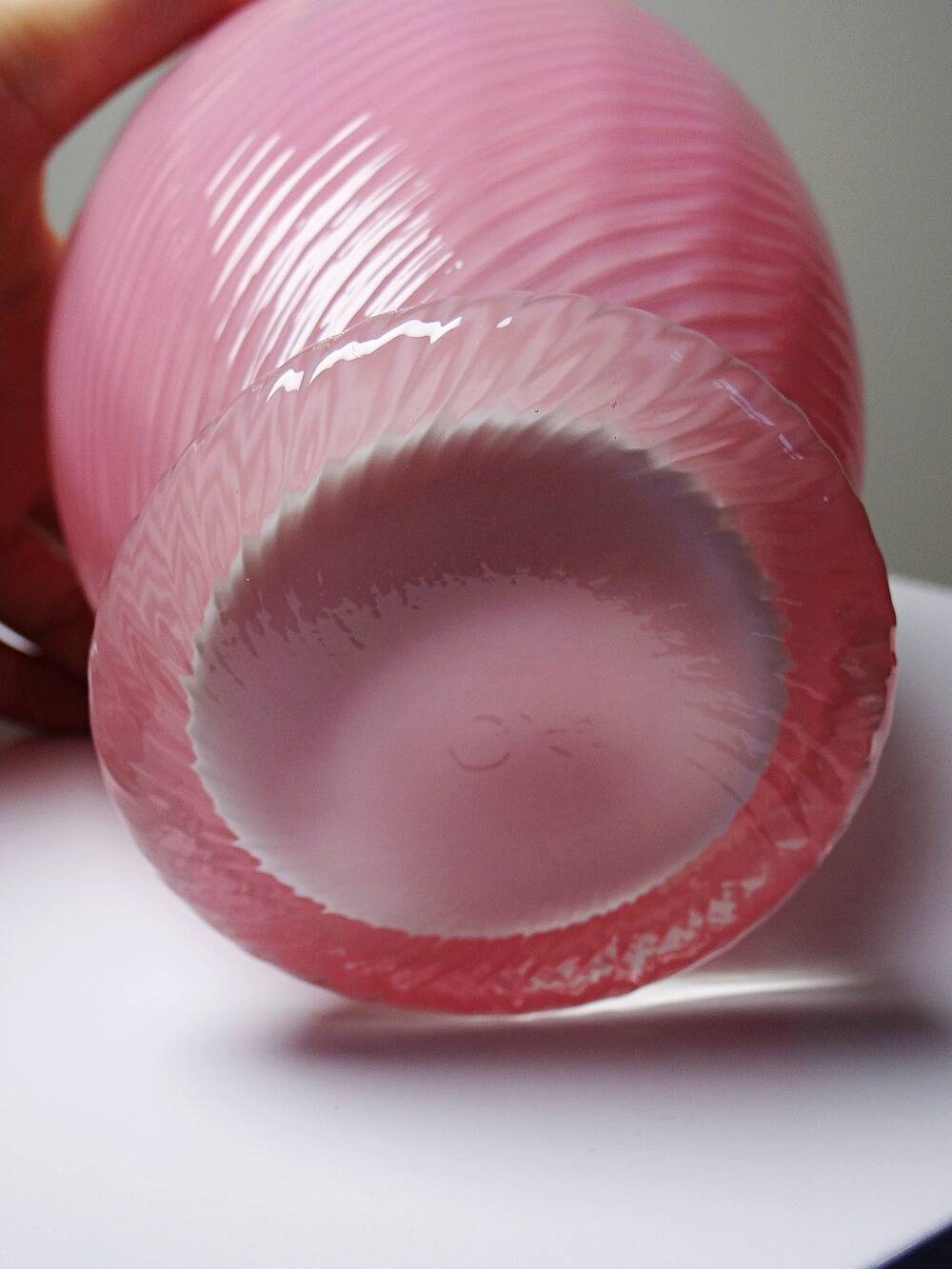 Small twisted pink opaline glass vase, Venetian Murano/Empoli vintage.