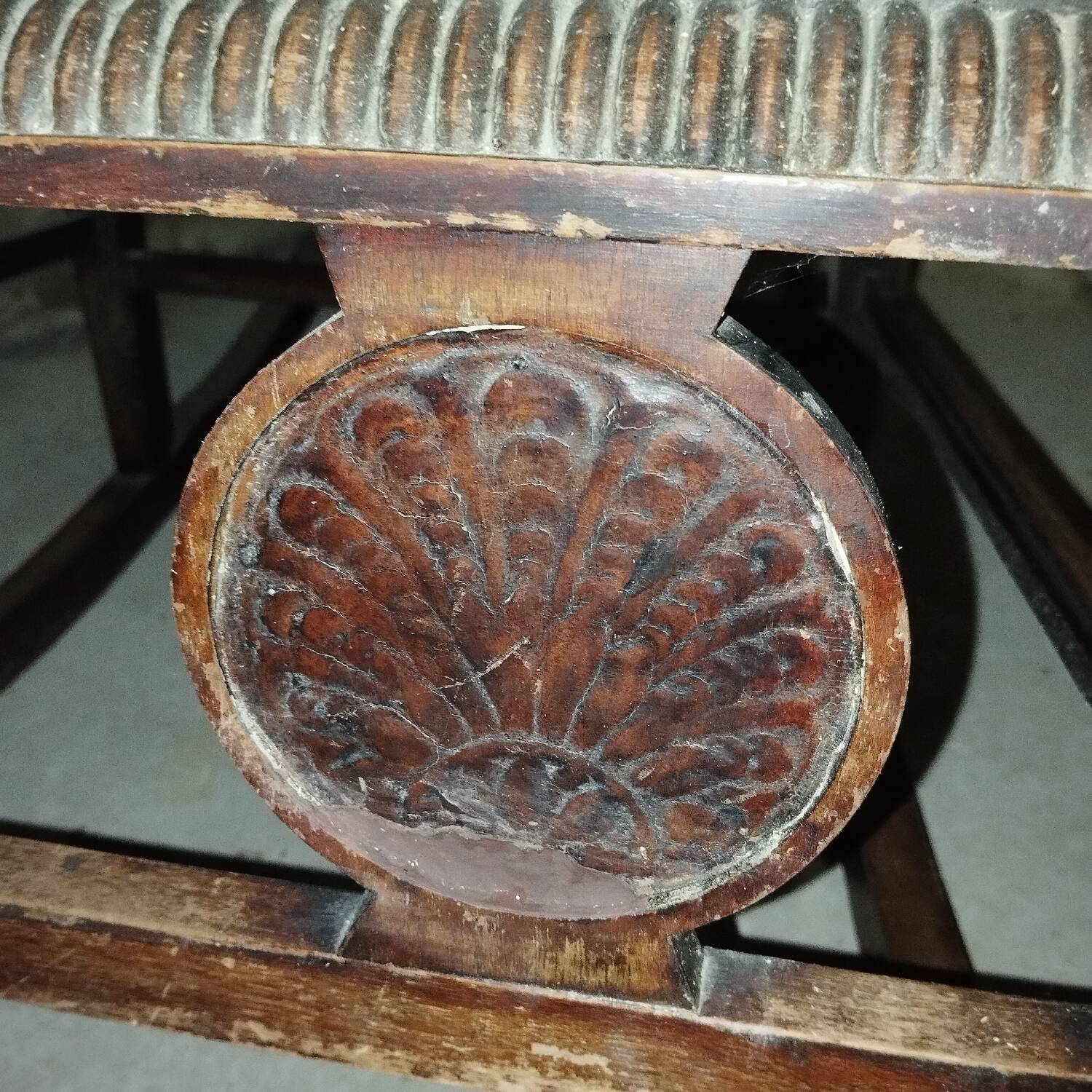 Rocking chair, 19th century art and craft rocking chair