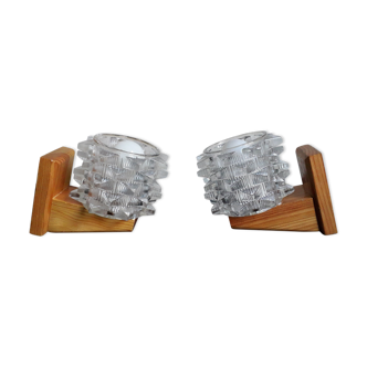 Pair of solid pine wall lamps