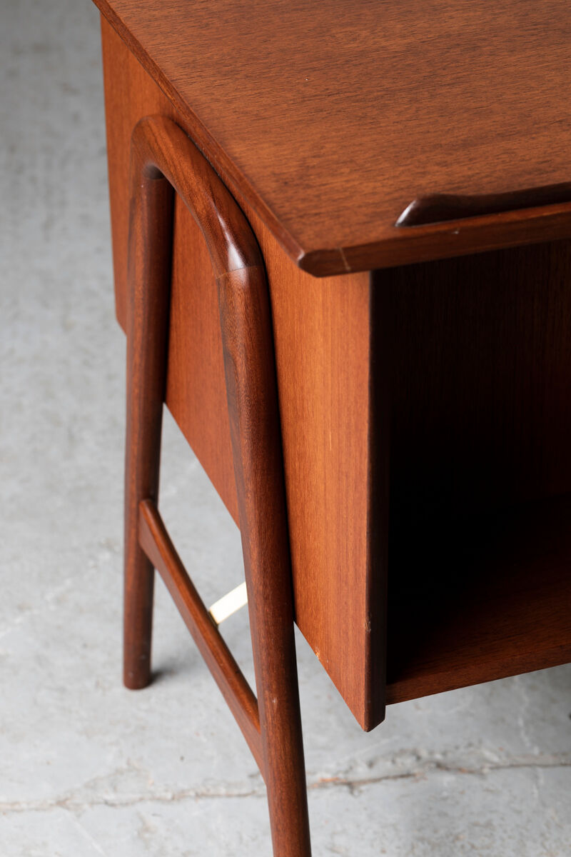 Bureau de Louis Van Teeffelen pour Wébé design hollandais, années 1950