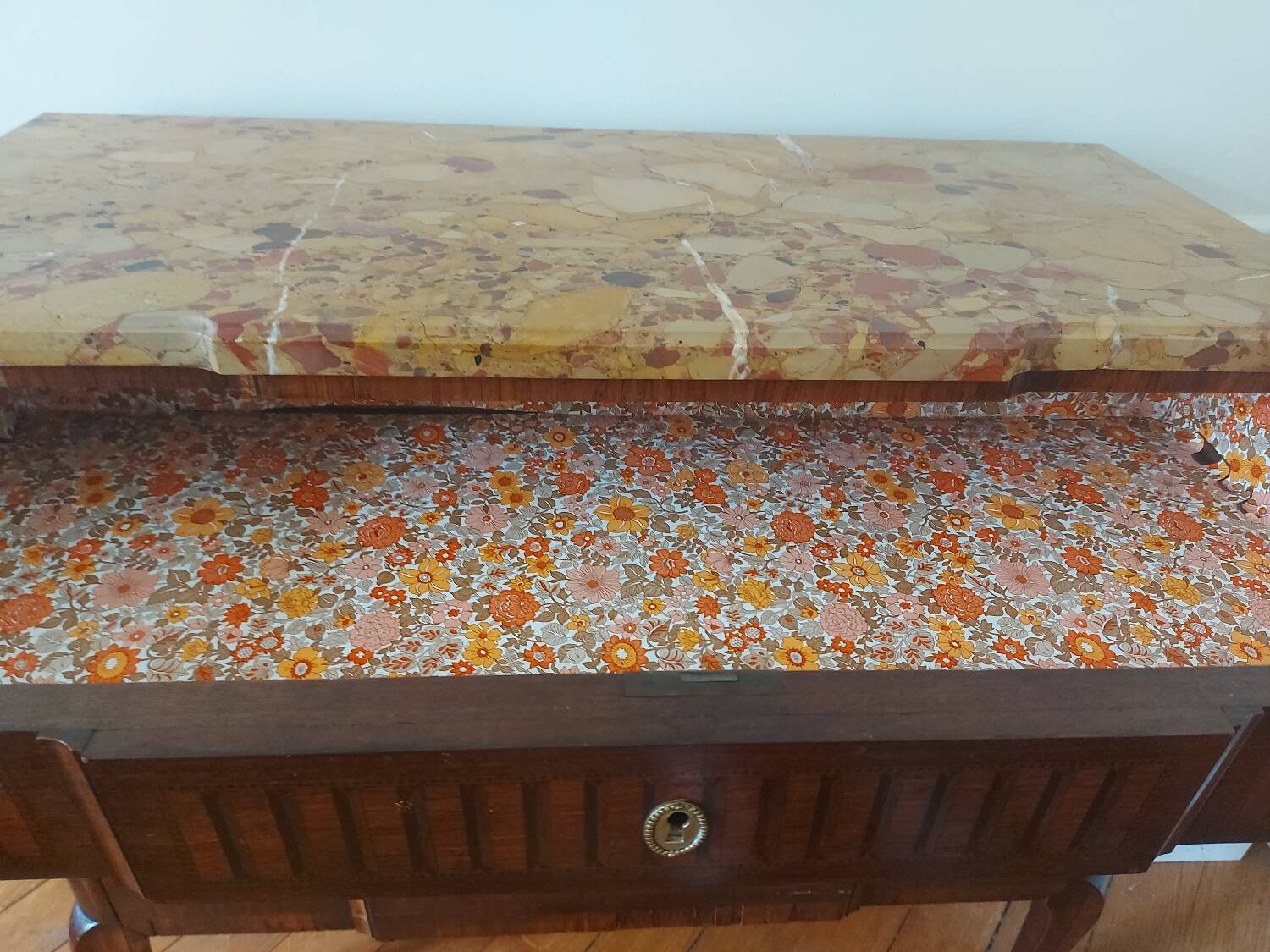 Wooden and marble chest of drawers