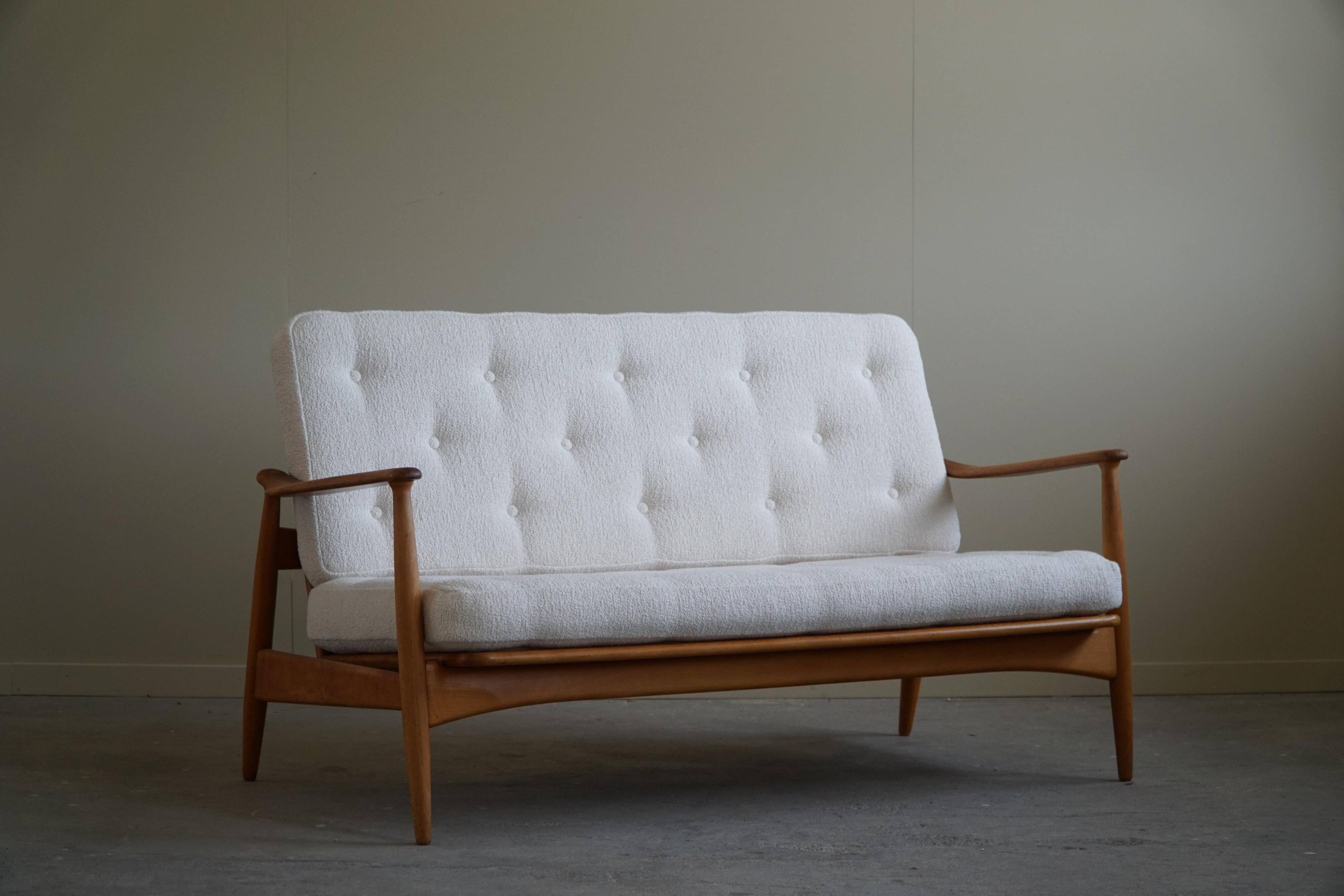 Two-seater canapé Arne Vodder, model Fd 161, reupholstered in boucle, 1950s.